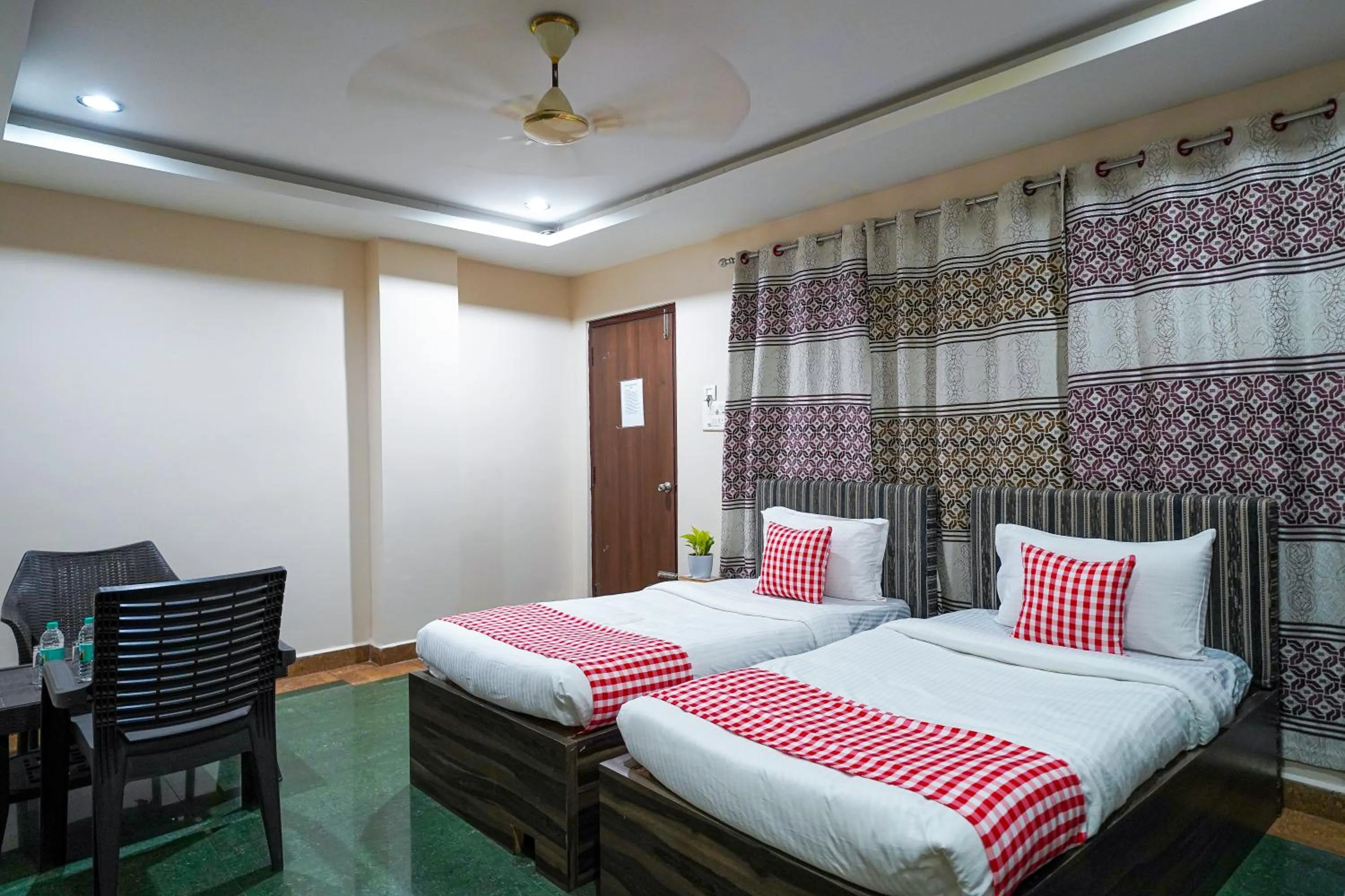 Bed in Open Hotel by Olive - Oceanic Vibes Hotel - RK Beach