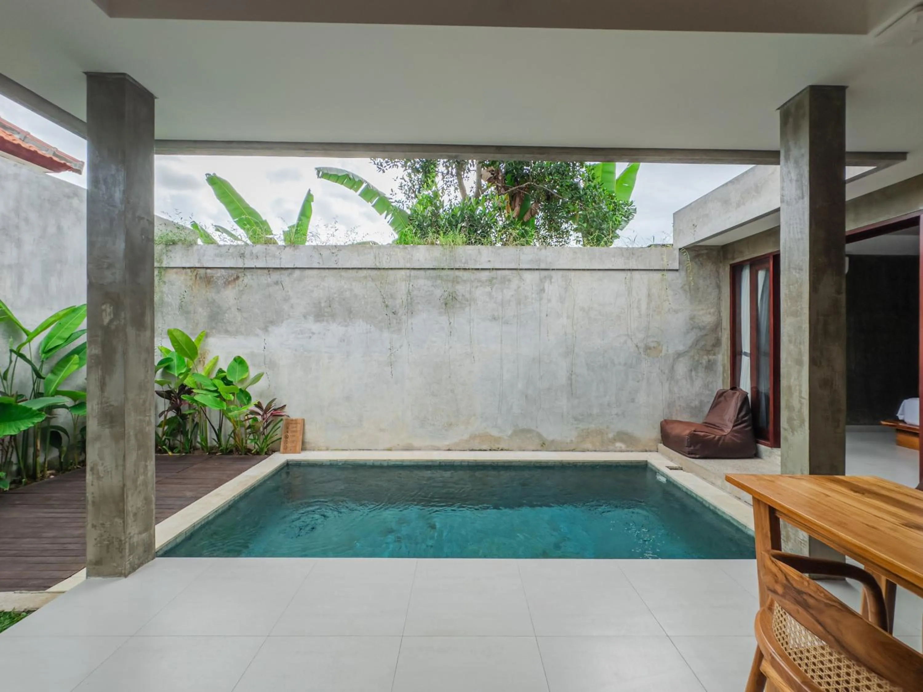 Swimming pool in Davaya Villas Ubud