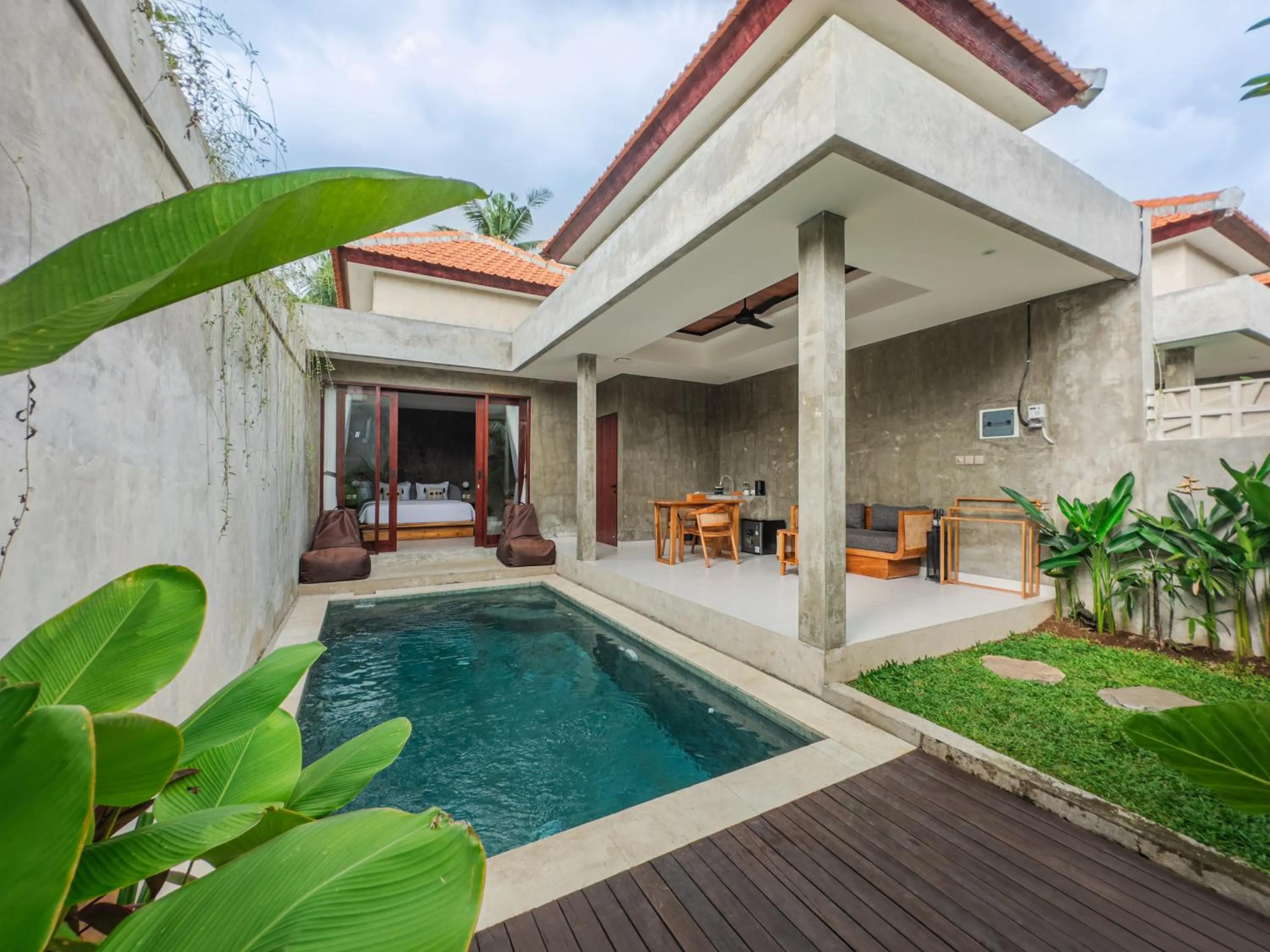 Swimming pool in Davaya Villas Ubud