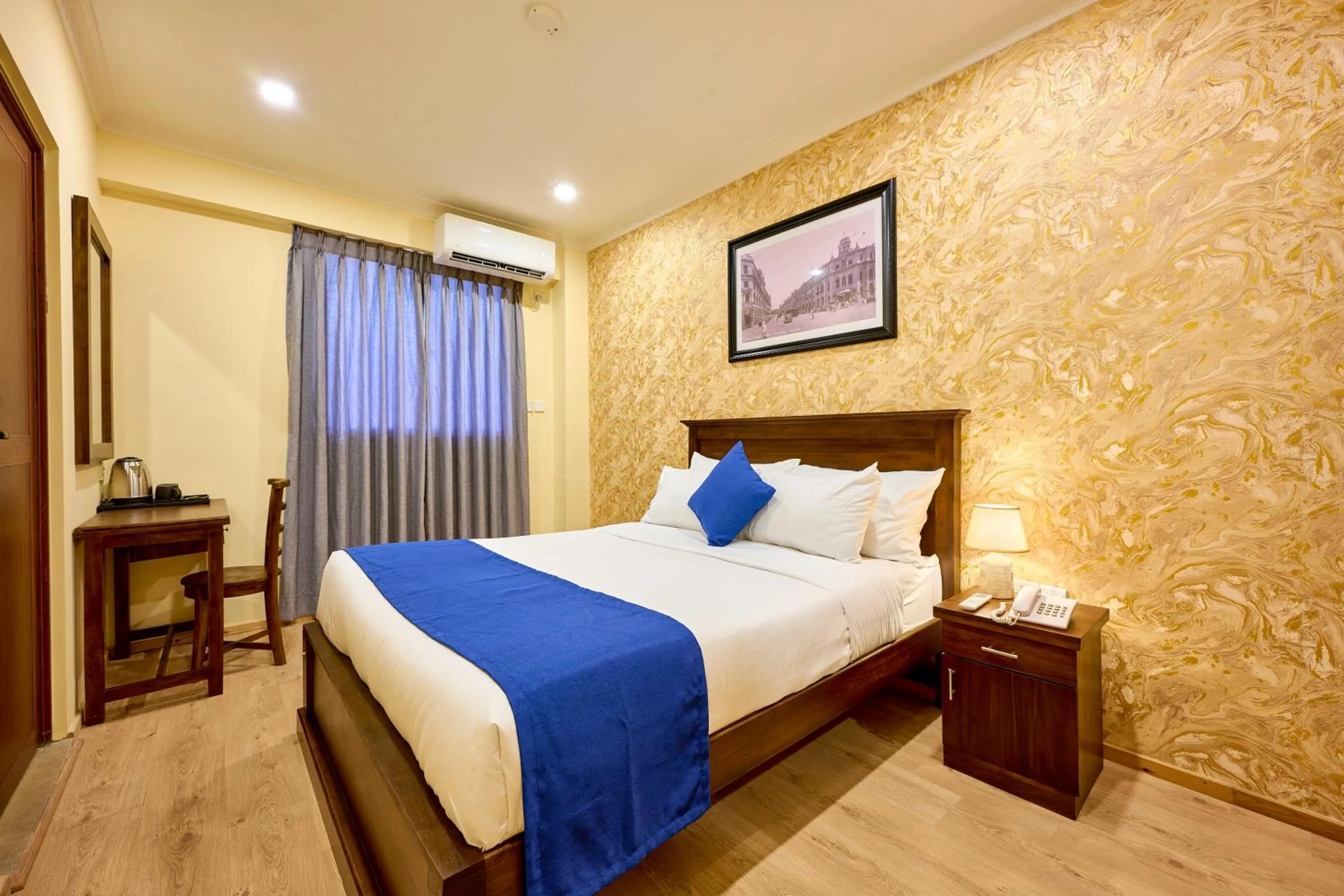 Bedroom, Bed in Dutch Heritage Colombo