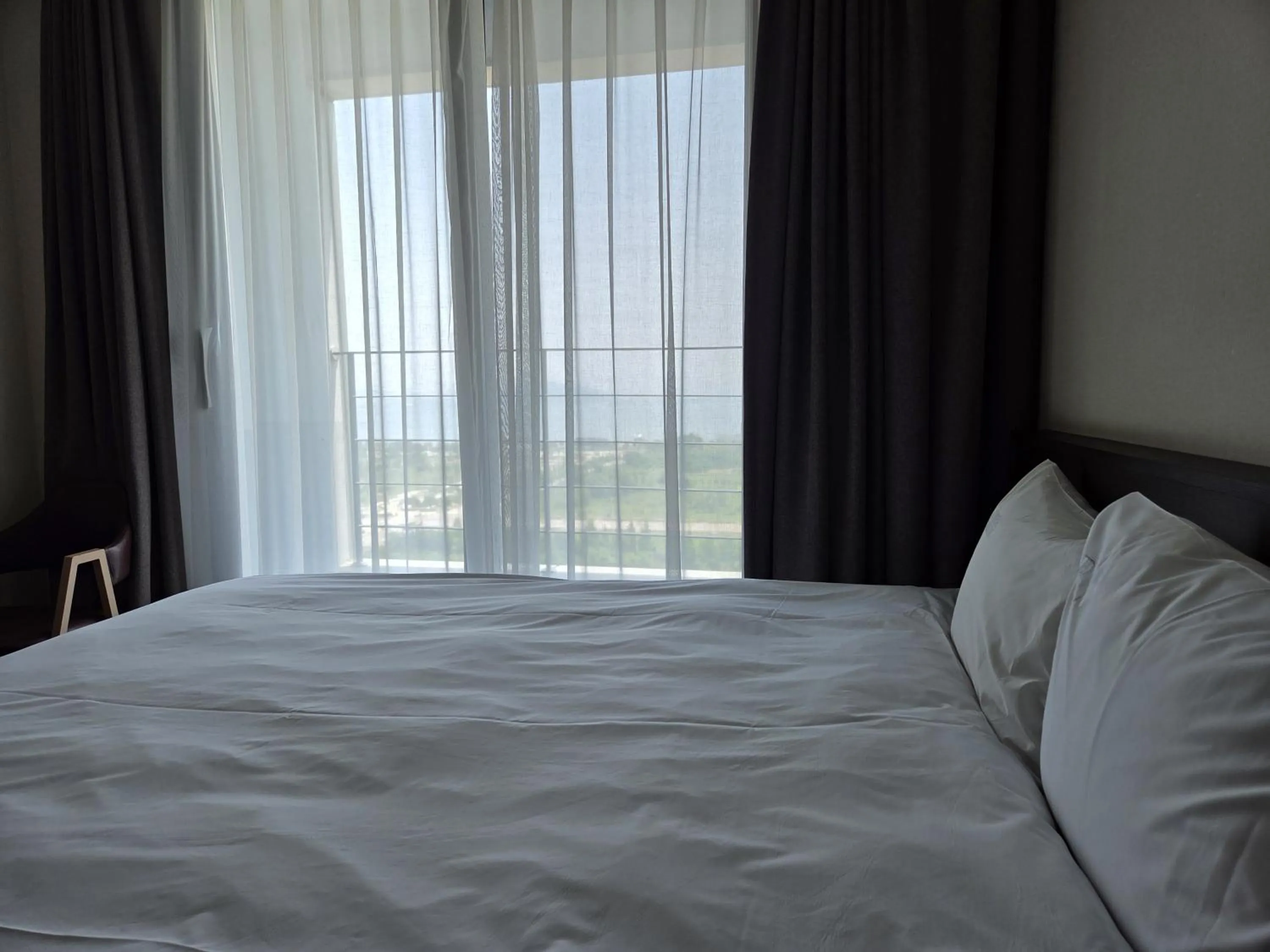 Bed in Riviera Hotel Yeongjong