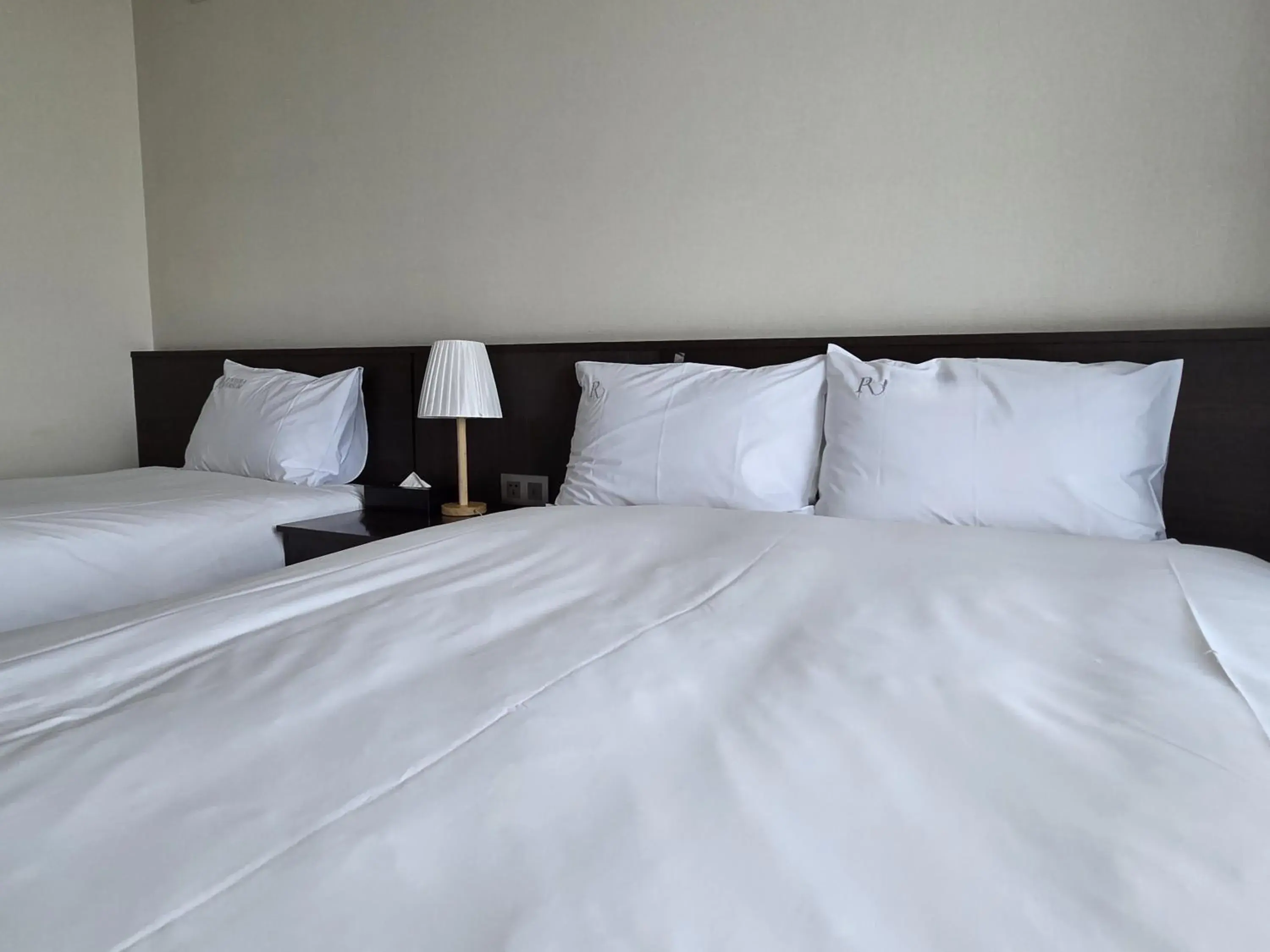 Family Room with Sea View in Riviera Hotel Yeongjong Family Room with Sea View in Riviera Hotel Yeongjong