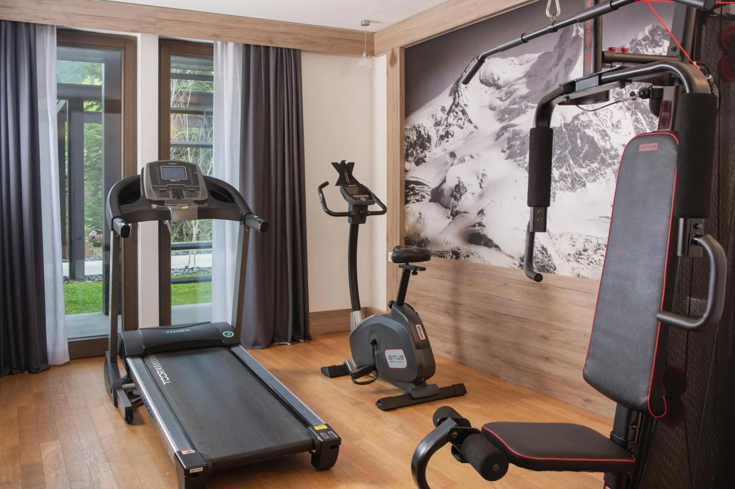 Fitness centre/facilities in NH Collection Alagna Mirtillo Rosso