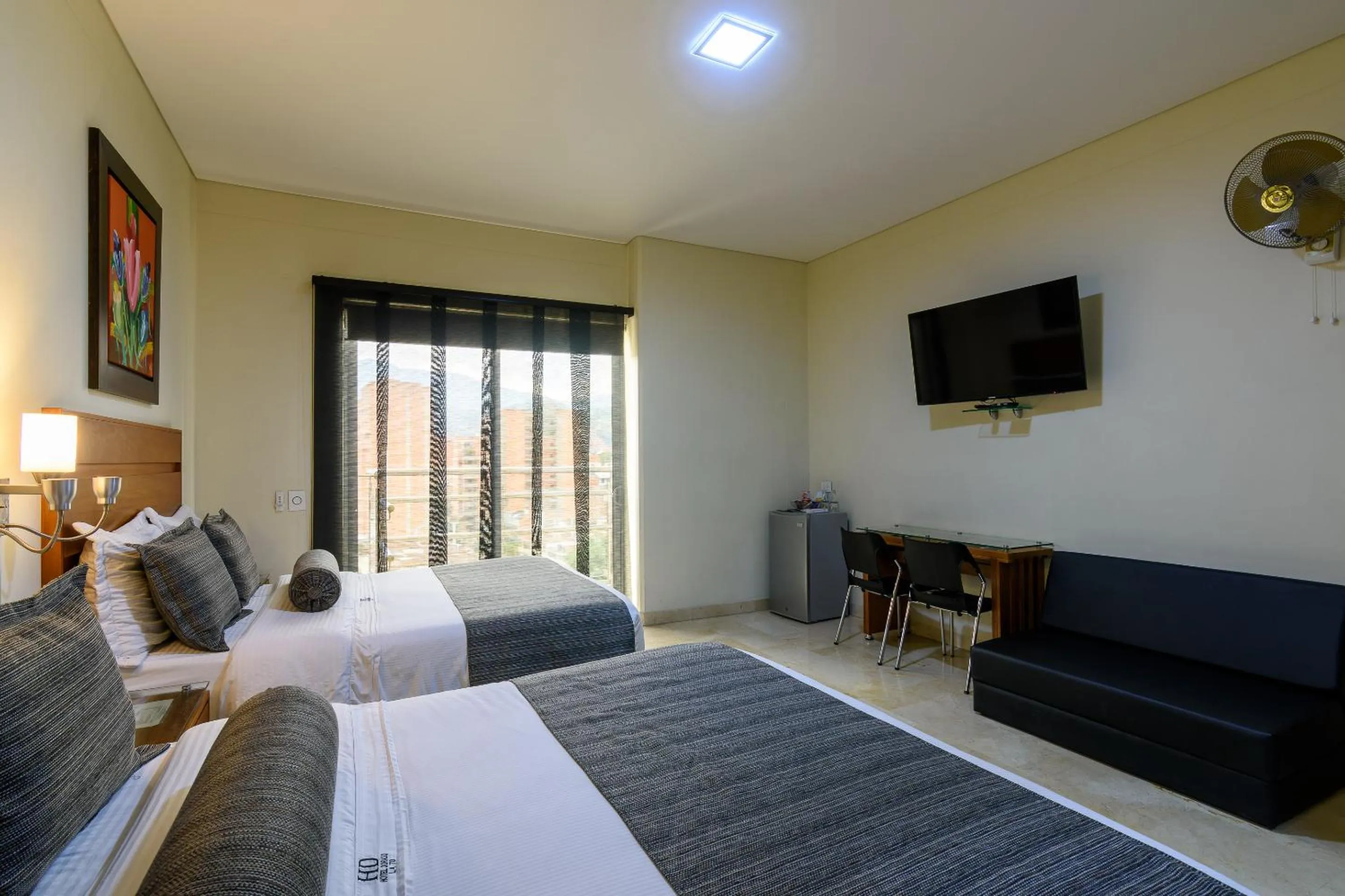 Photo of the whole room, Bed in Hotel Dorado La 70