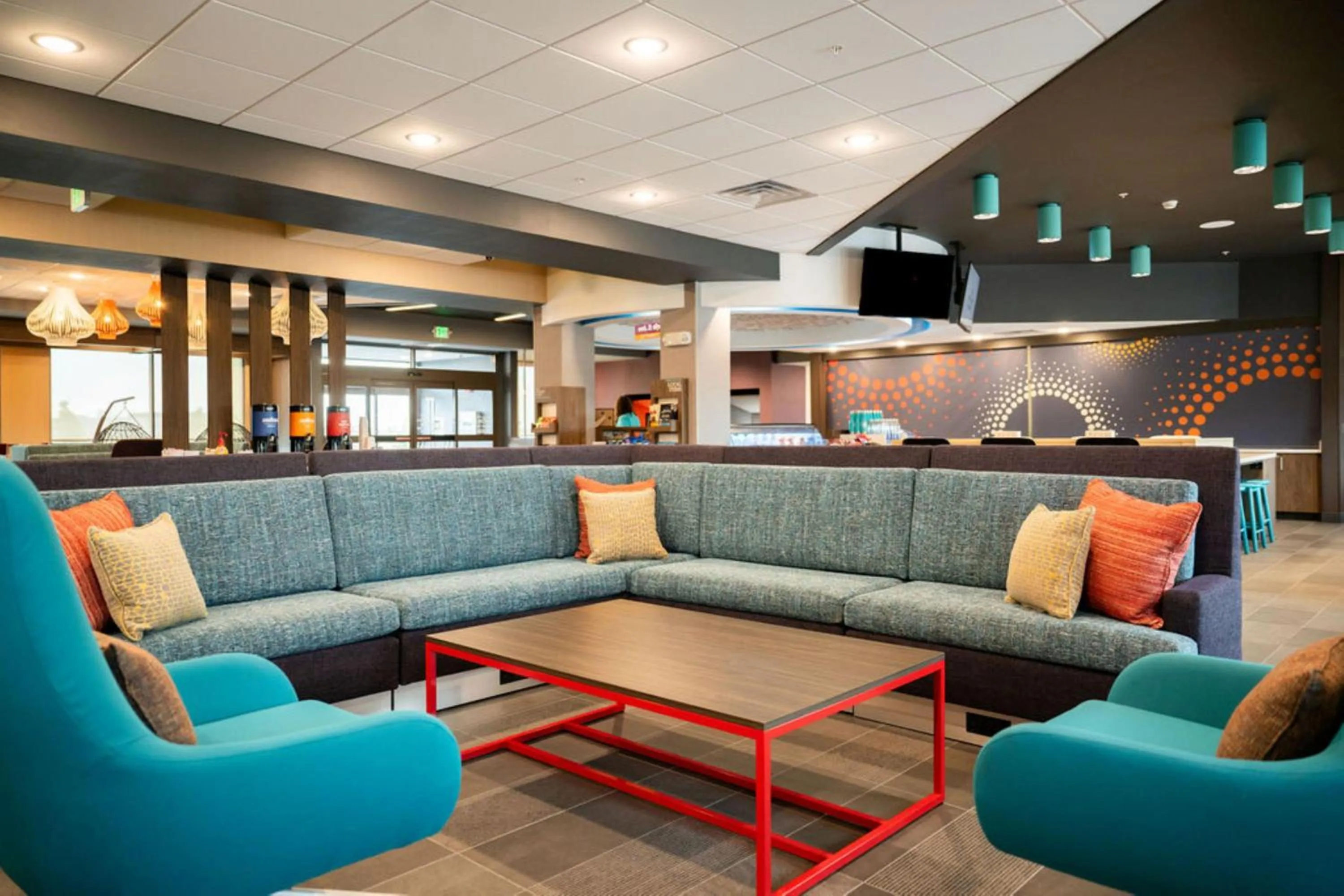 Lobby or reception in Tru By Hilton Grimes Des Moines