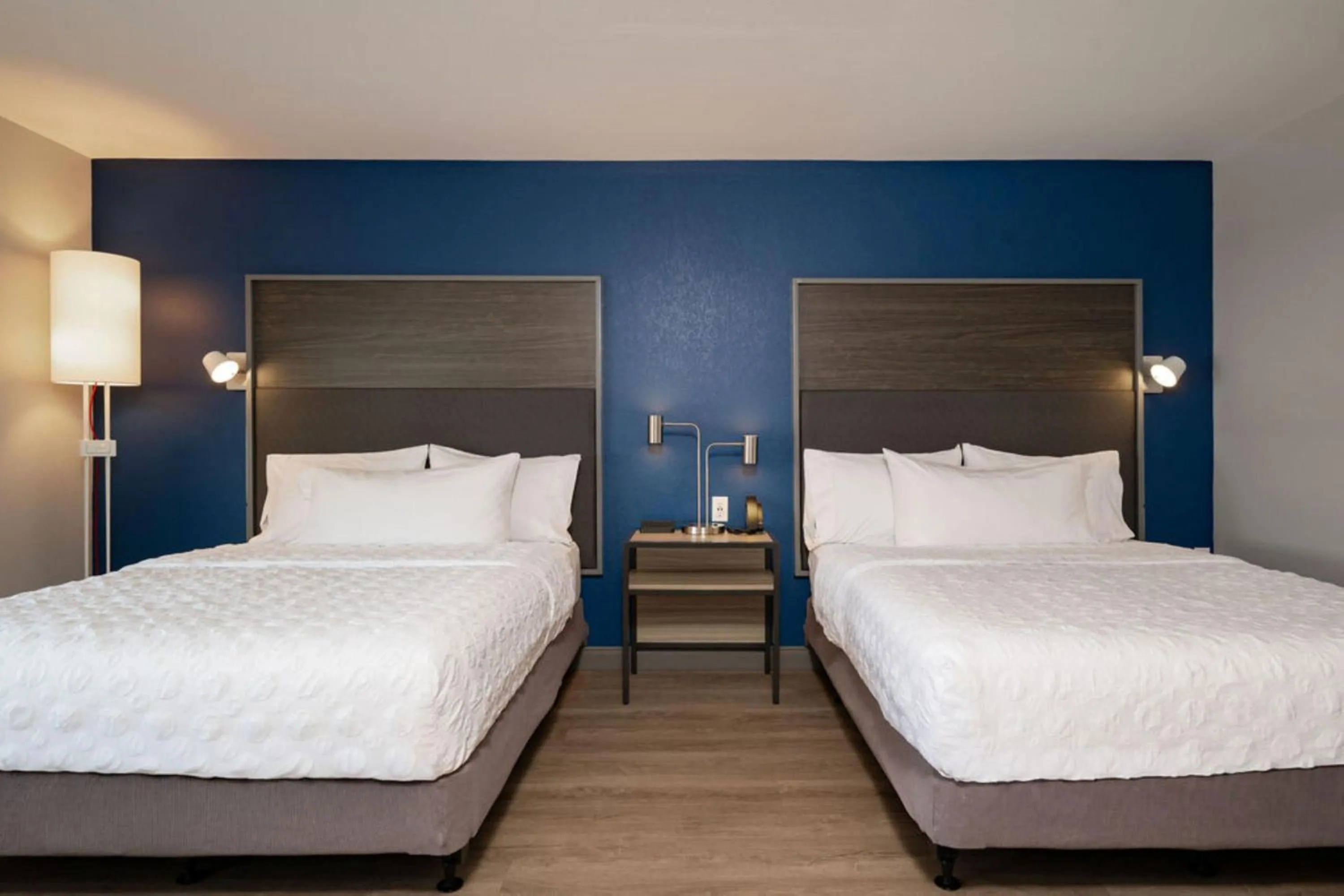 Bed in Tru By Hilton Grimes Des Moines