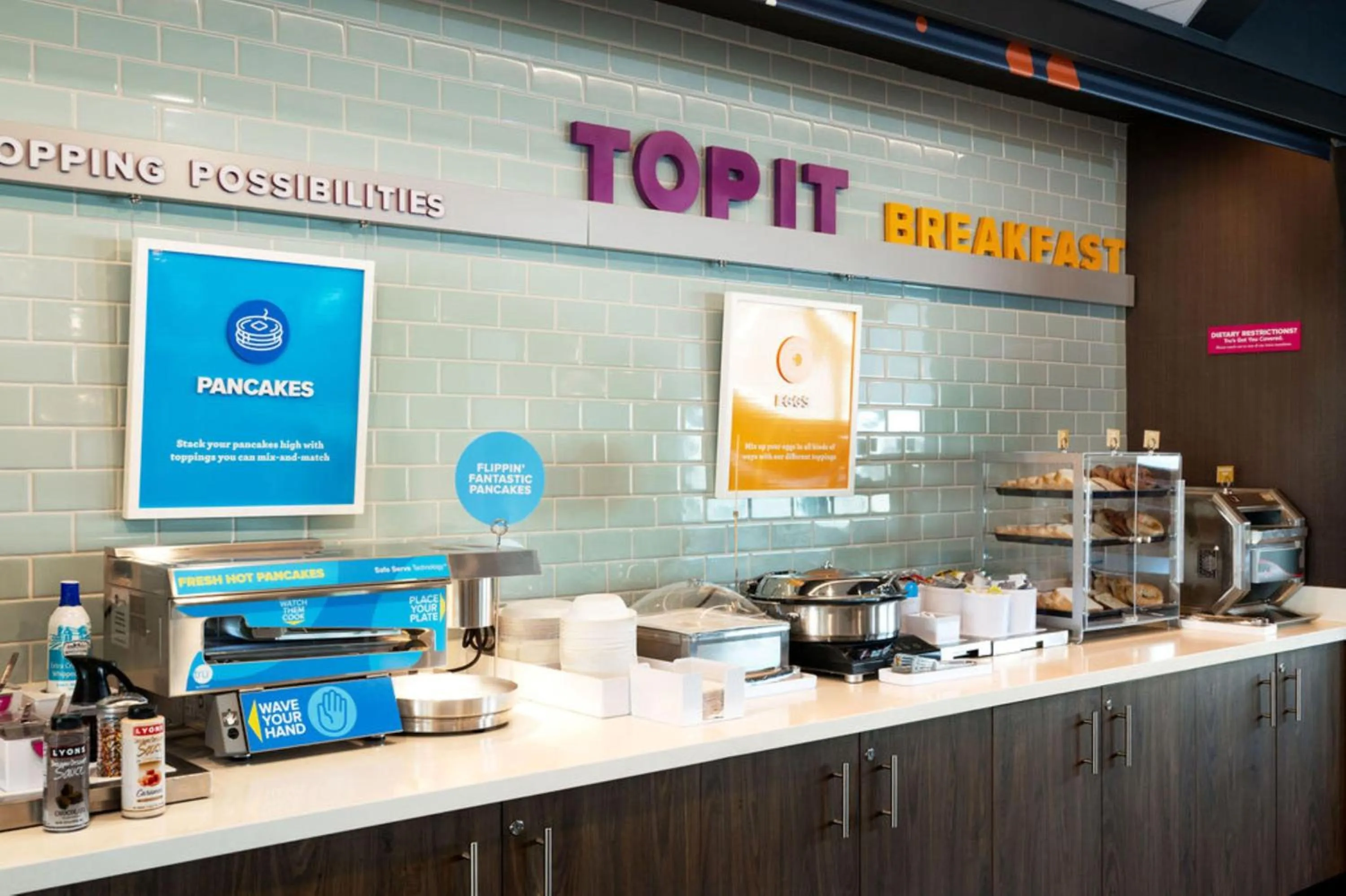 Breakfast in Tru By Hilton Grimes Des Moines