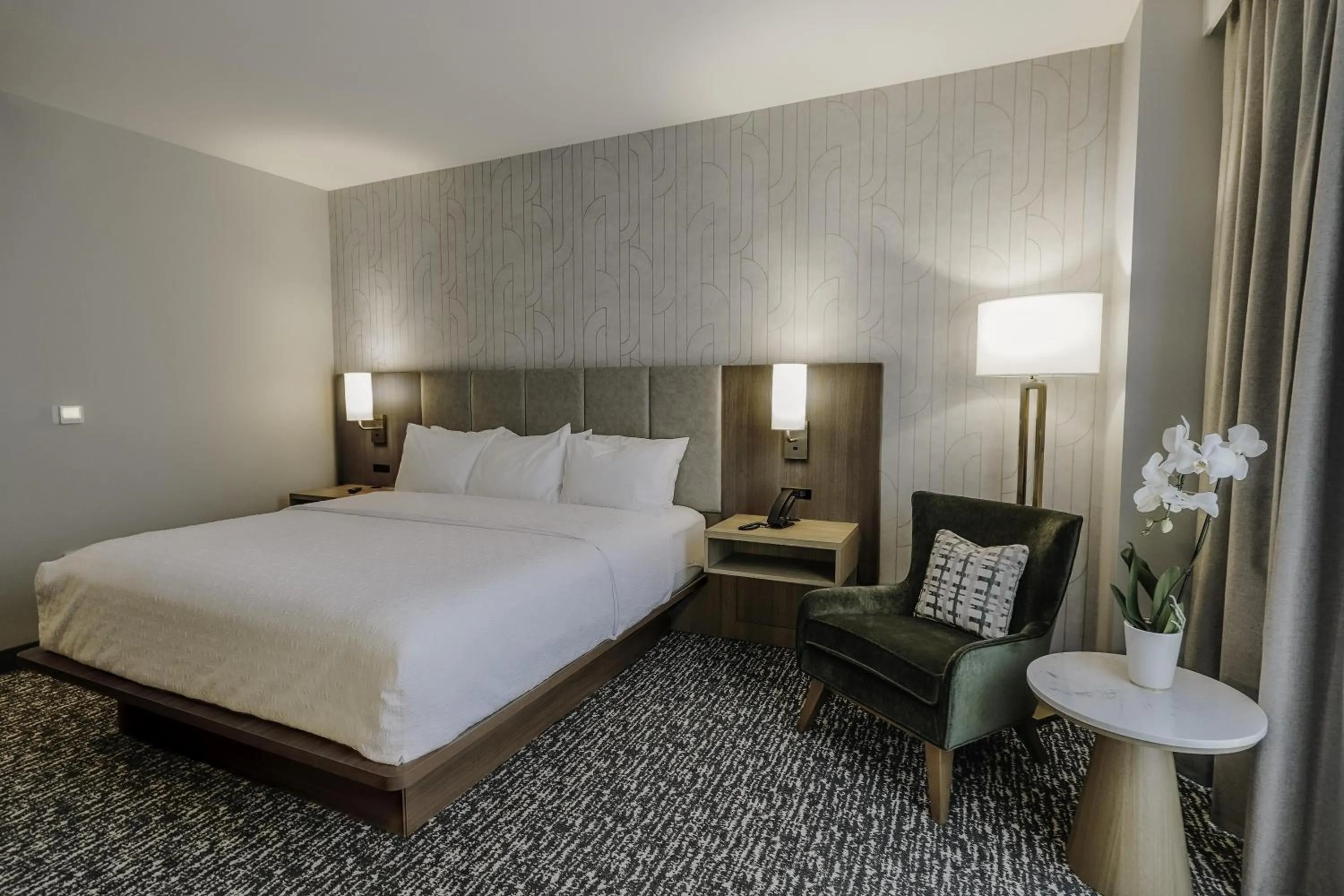 Bed in Doubletree By Hilton Greenville Airport