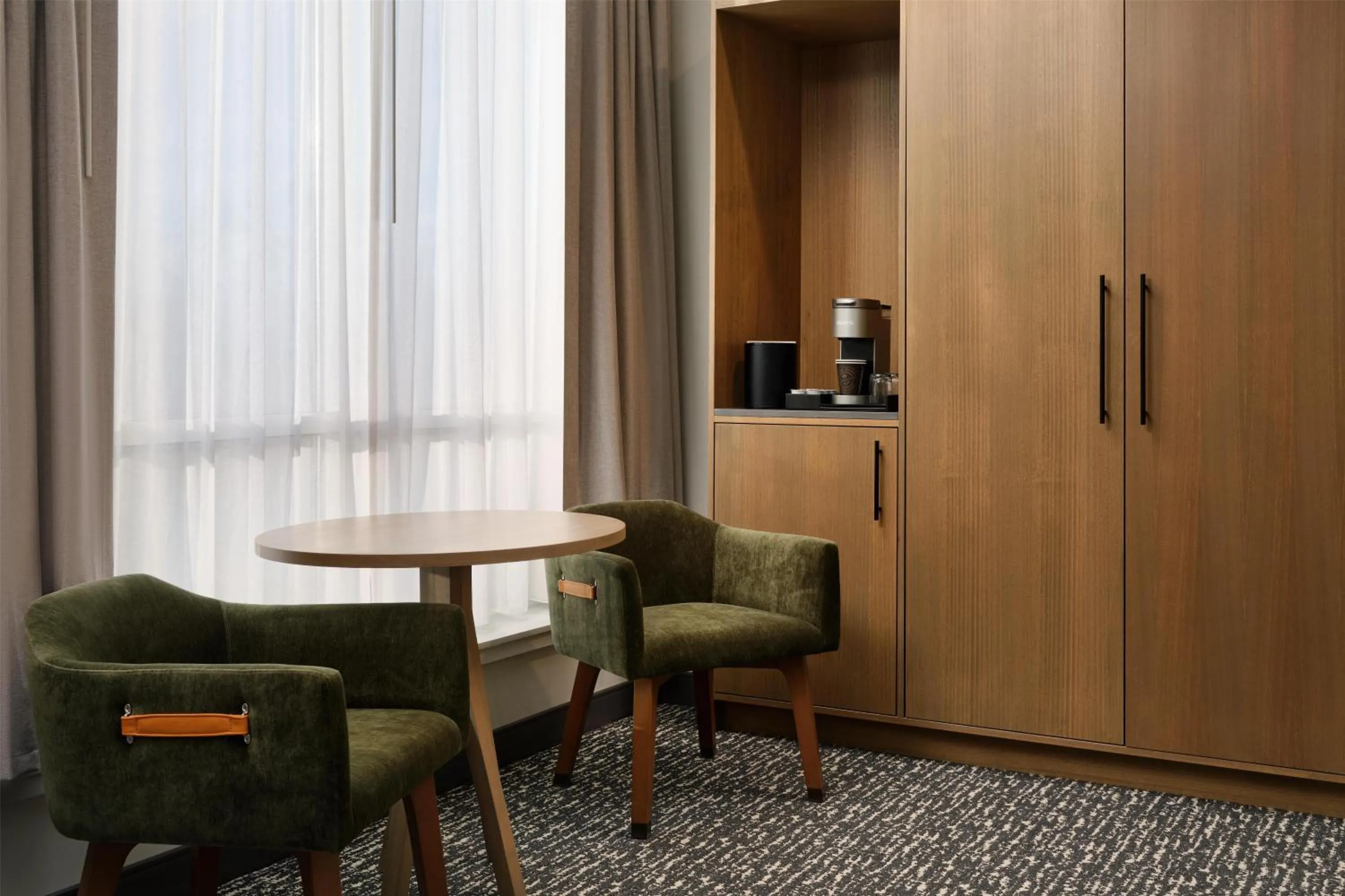 Photo of the whole room in Doubletree By Hilton Greenville Airport