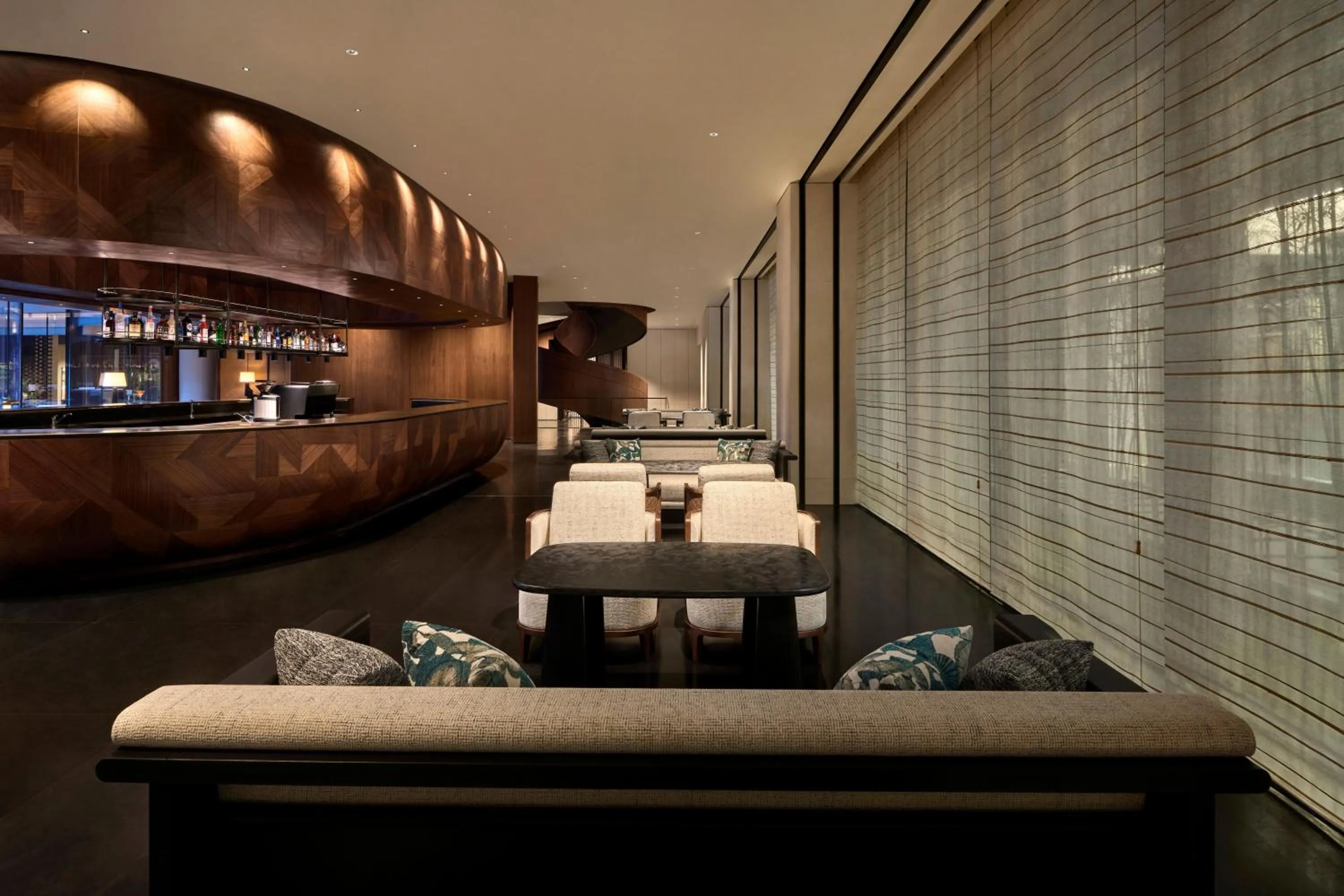 Lounge or bar in Shu Hua Hotel Tianmu Mountain, Curio Collection By Hilton