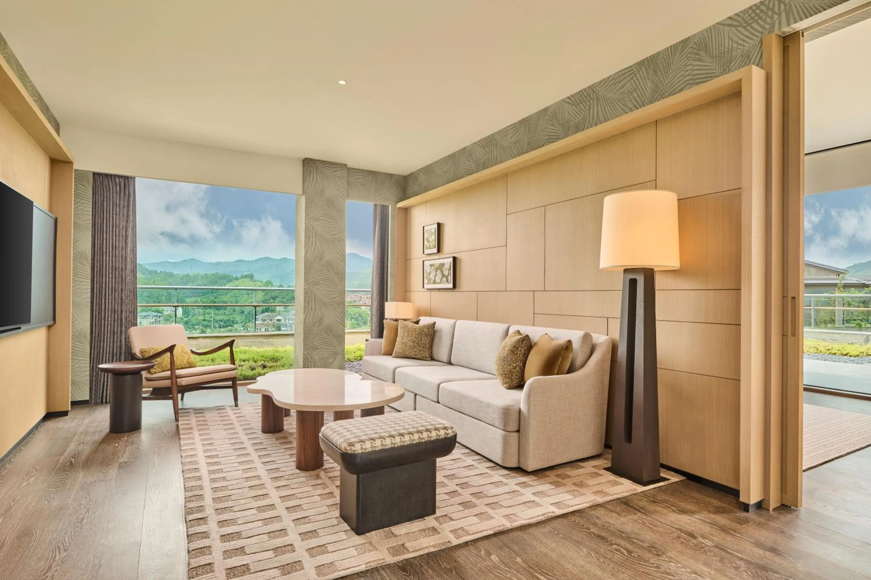 Seating area in Shu Hua Hotel Tianmu Mountain, Curio Collection By Hilton