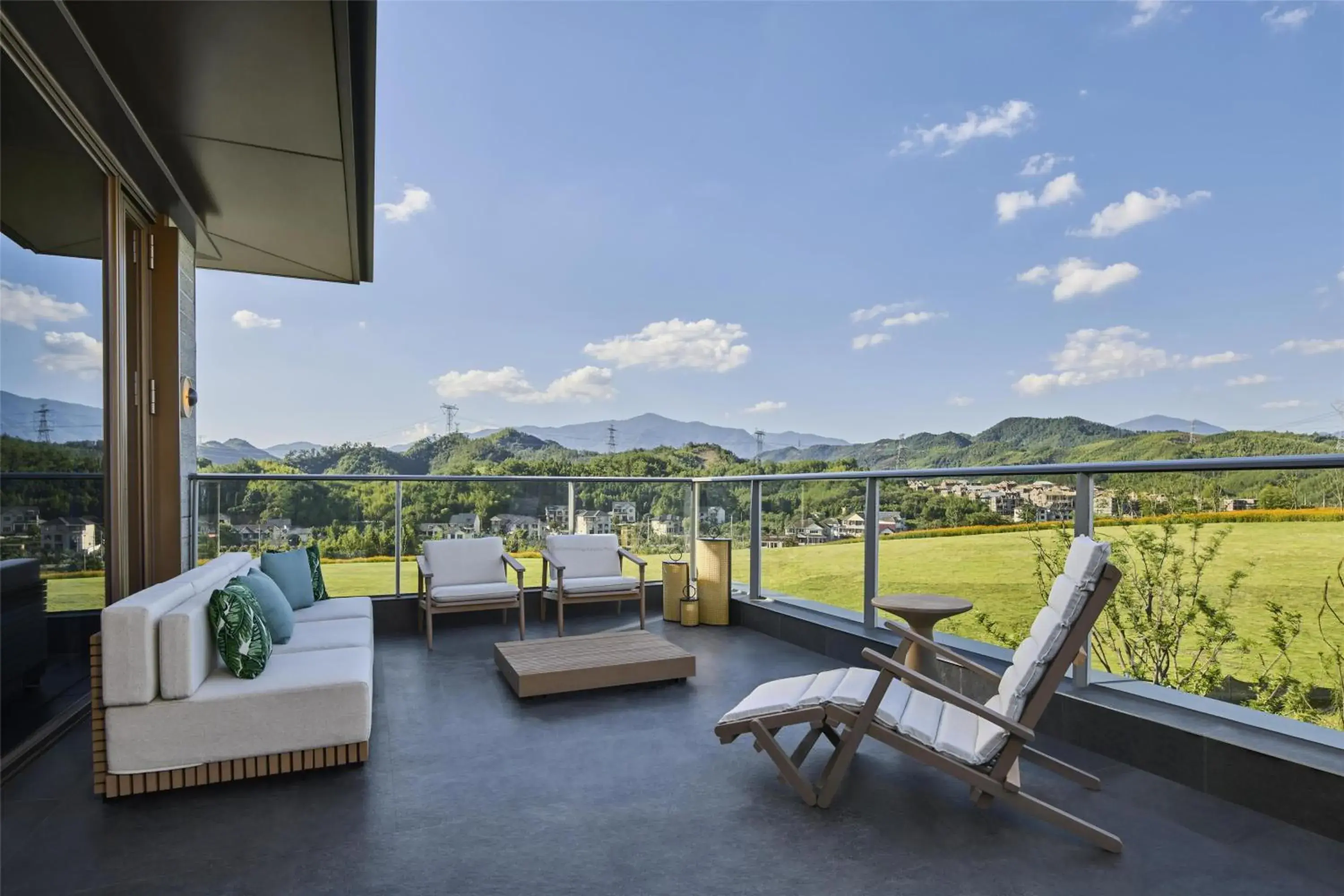 View (from property/room) in Shu Hua Hotel Tianmu Mountain, Curio Collection By Hilton View (from property/room) in Shu Hua Hotel Tianmu Mountain, Curio Collection By Hilton