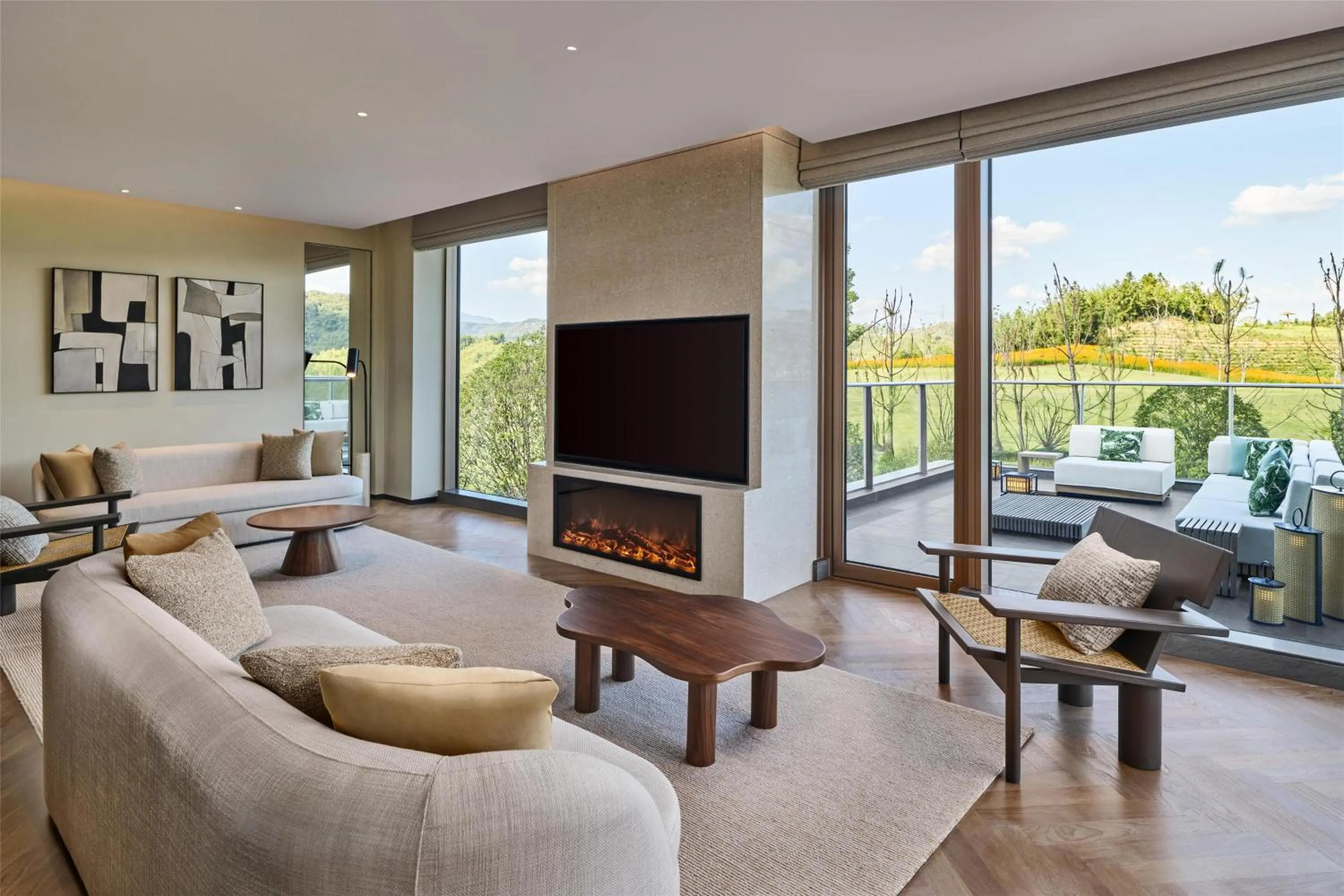 Living room in Shu Hua Hotel Tianmu Mountain, Curio Collection By Hilton