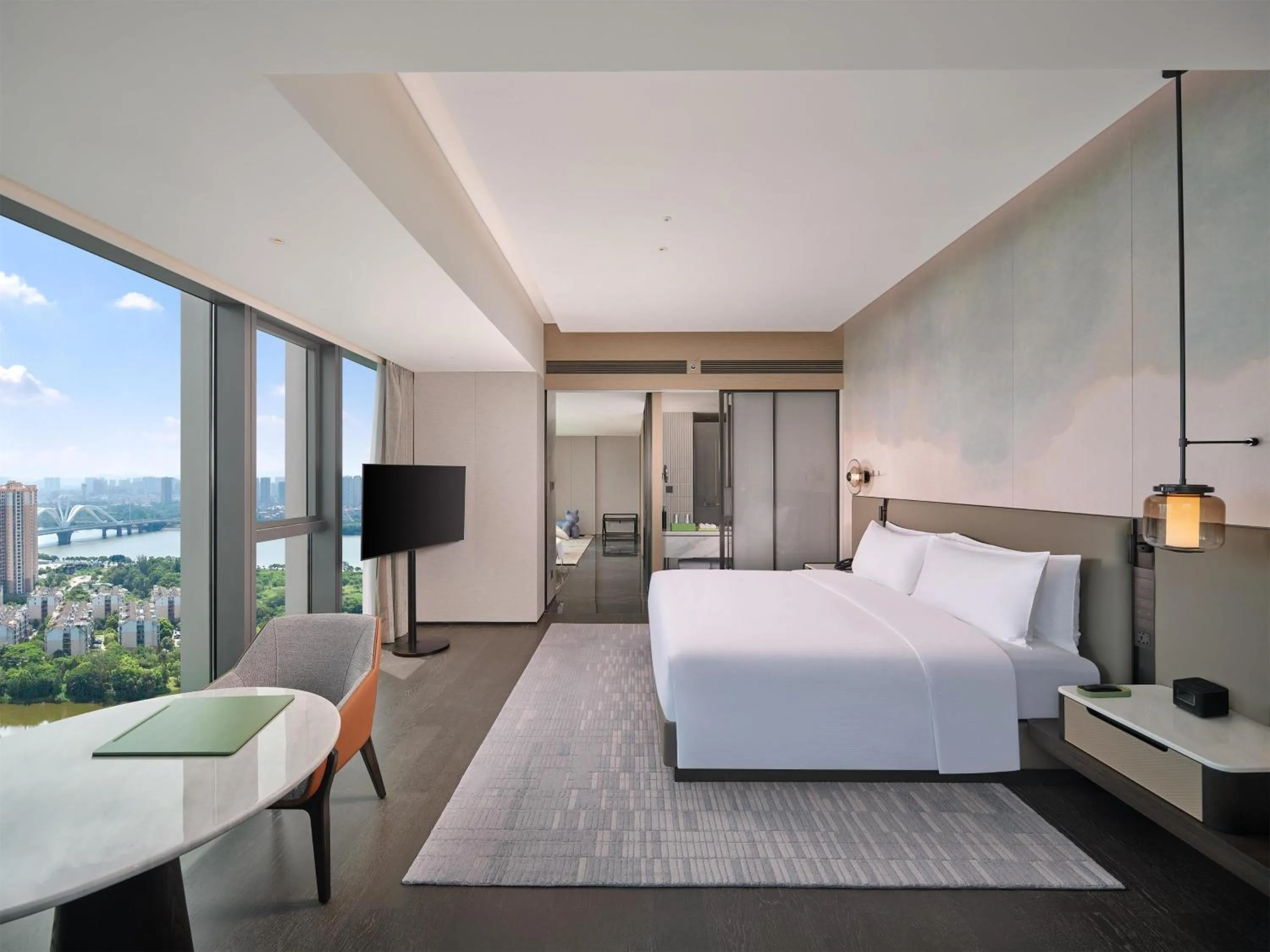 Bedroom, Bed in Hilton Huizhou