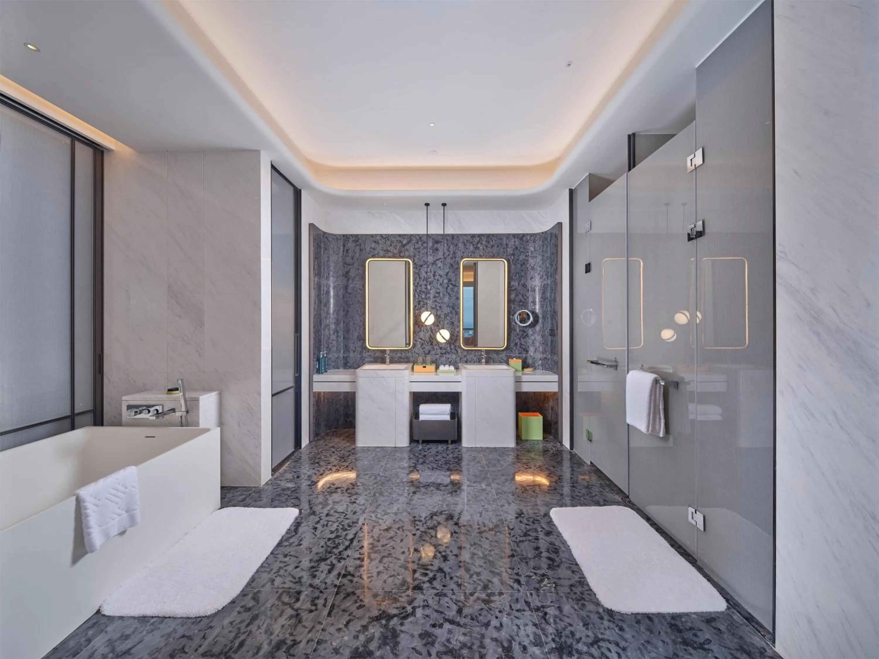 Bathroom in Hilton Huizhou
