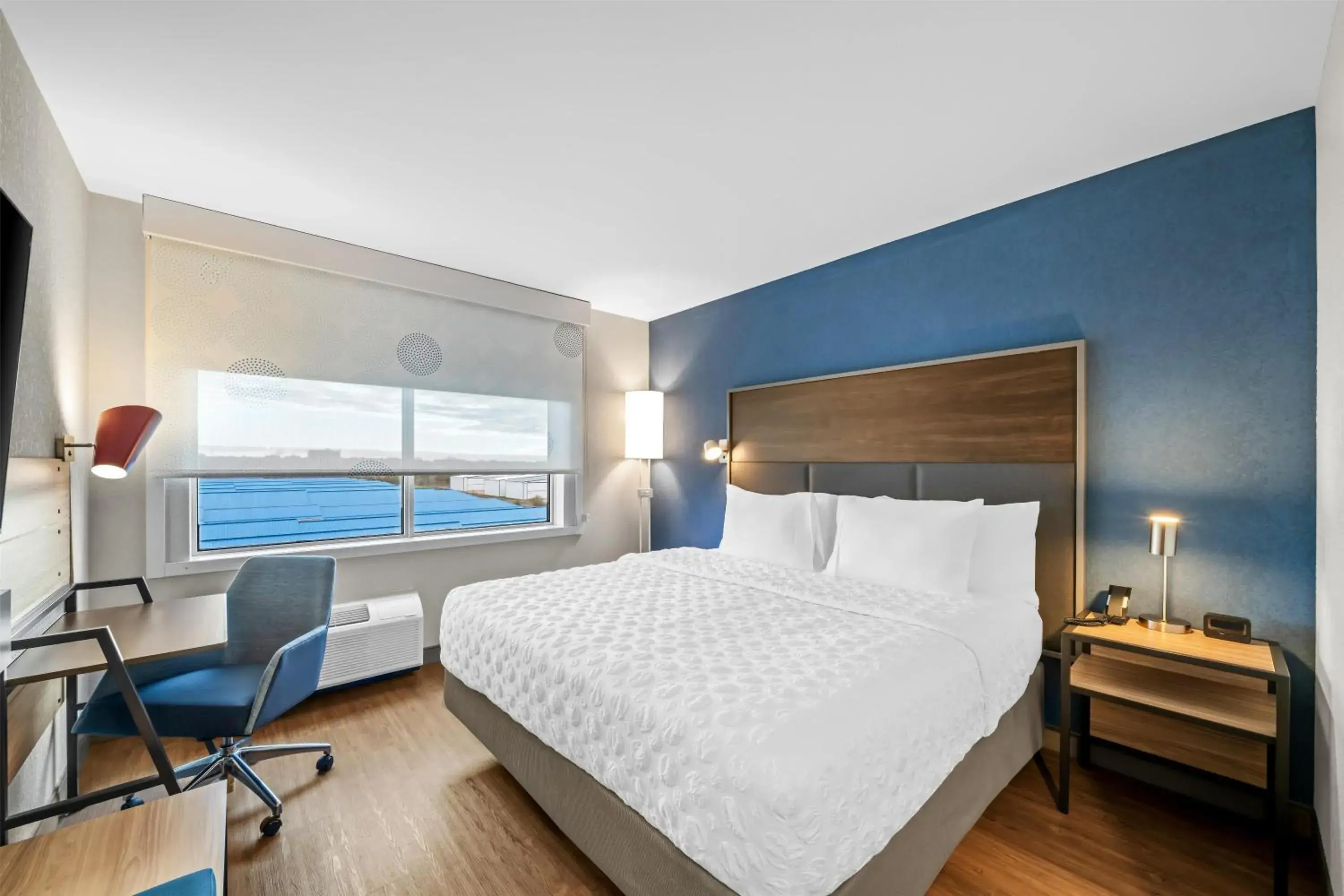 Bed in Tru By Hilton Oshawa Bed in Tru By Hilton Oshawa