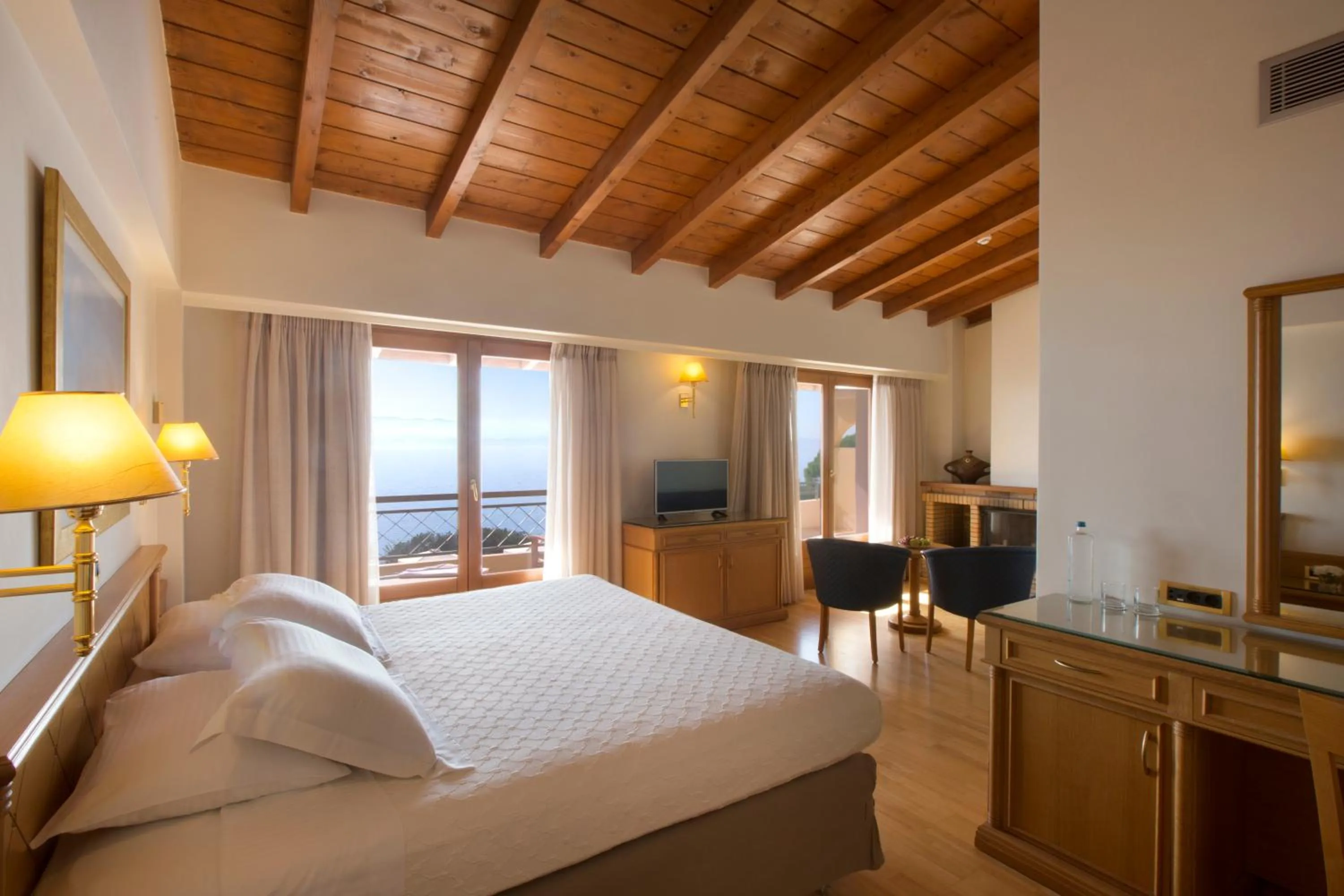Sea view, Bed in Negroponte Resort Eretria