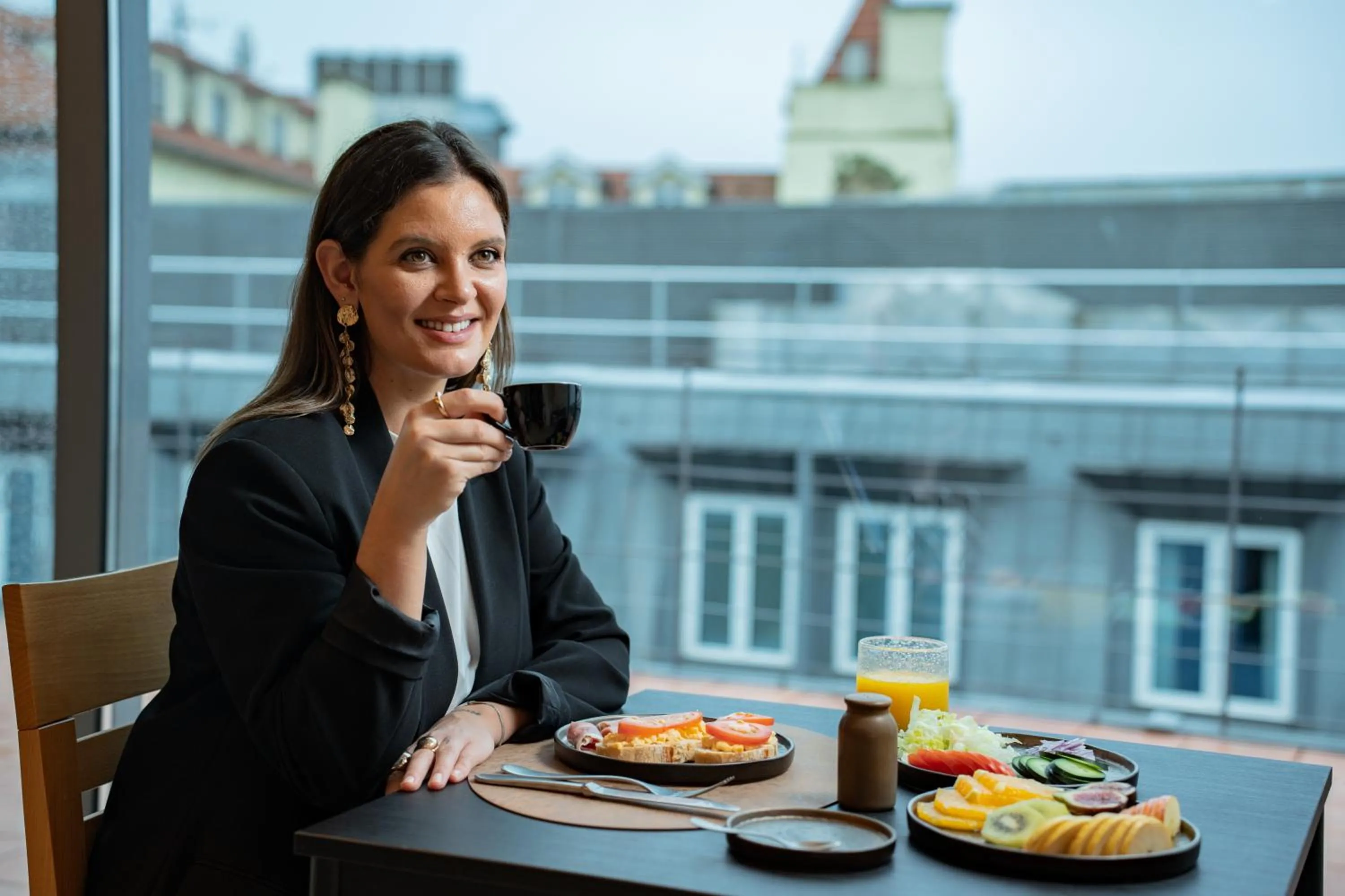 Restaurant/places to eat in Akeah Porto Centro
