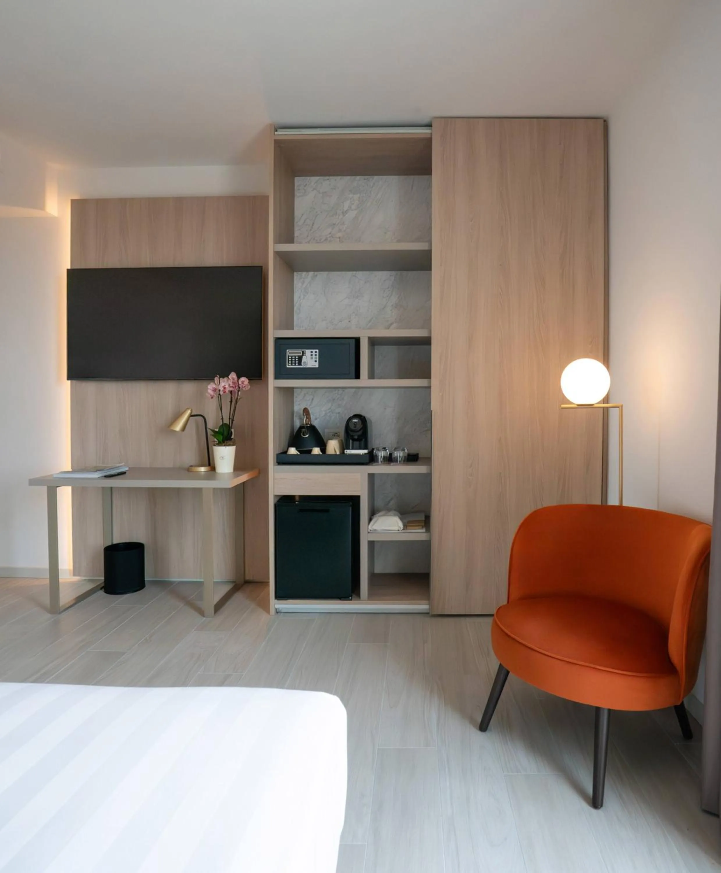 Property building, Bed in Melia Venezia Lido