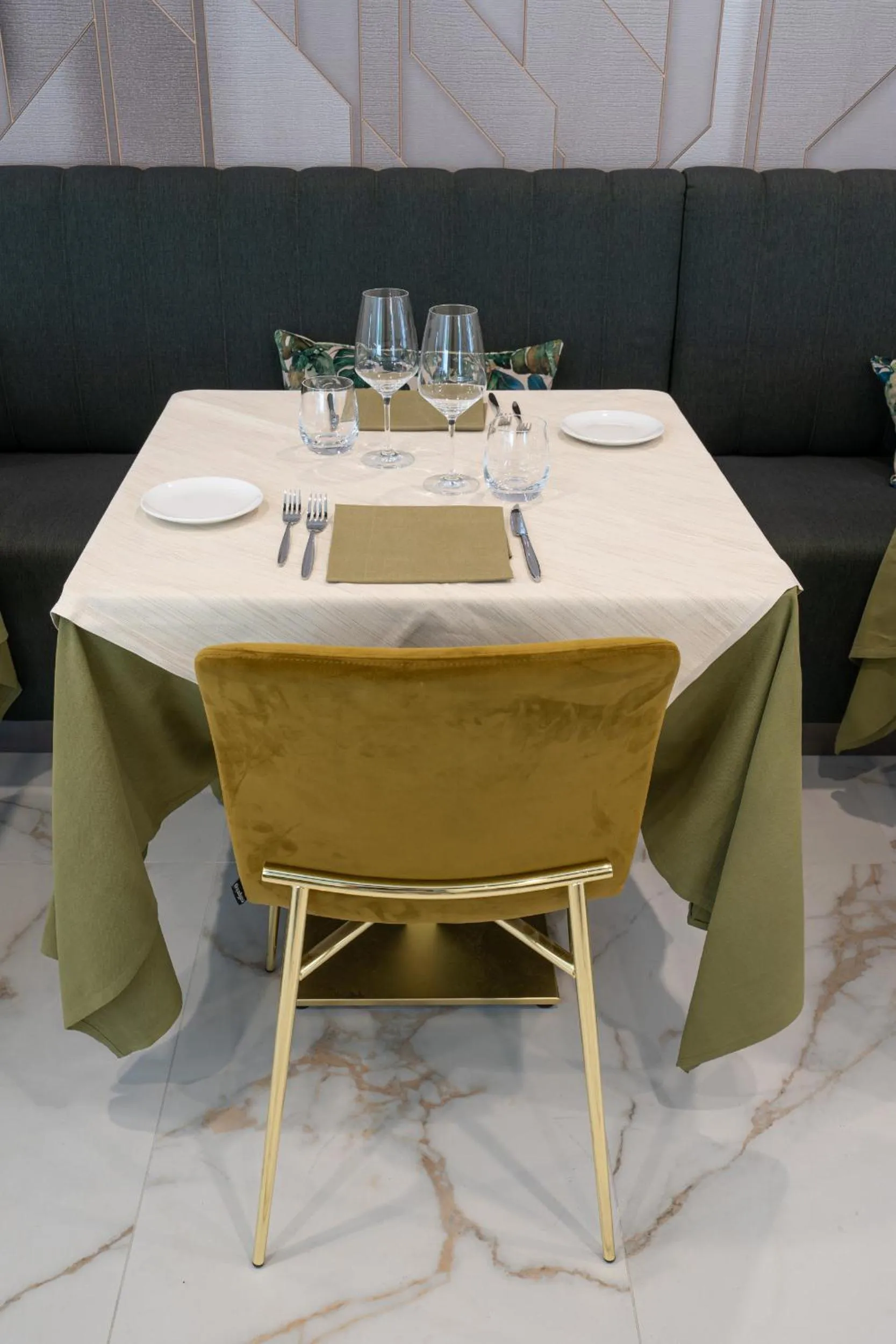 Restaurant/places to eat in Melia Venezia Lido