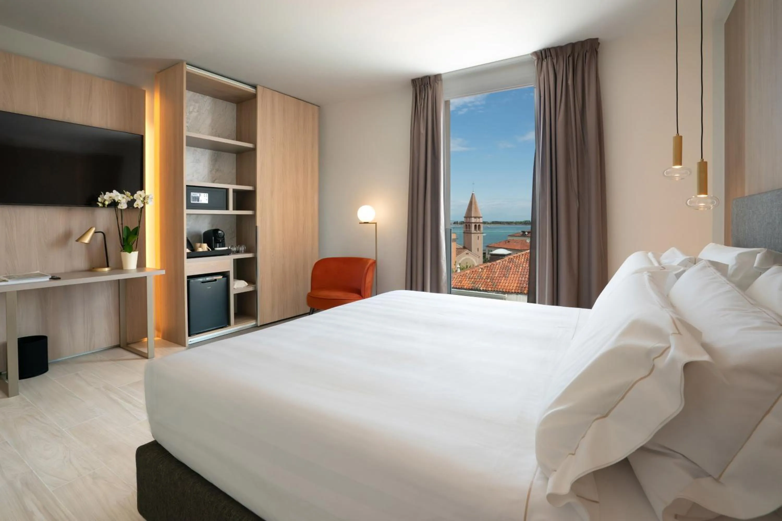 Bed in Melia Venezia Lido