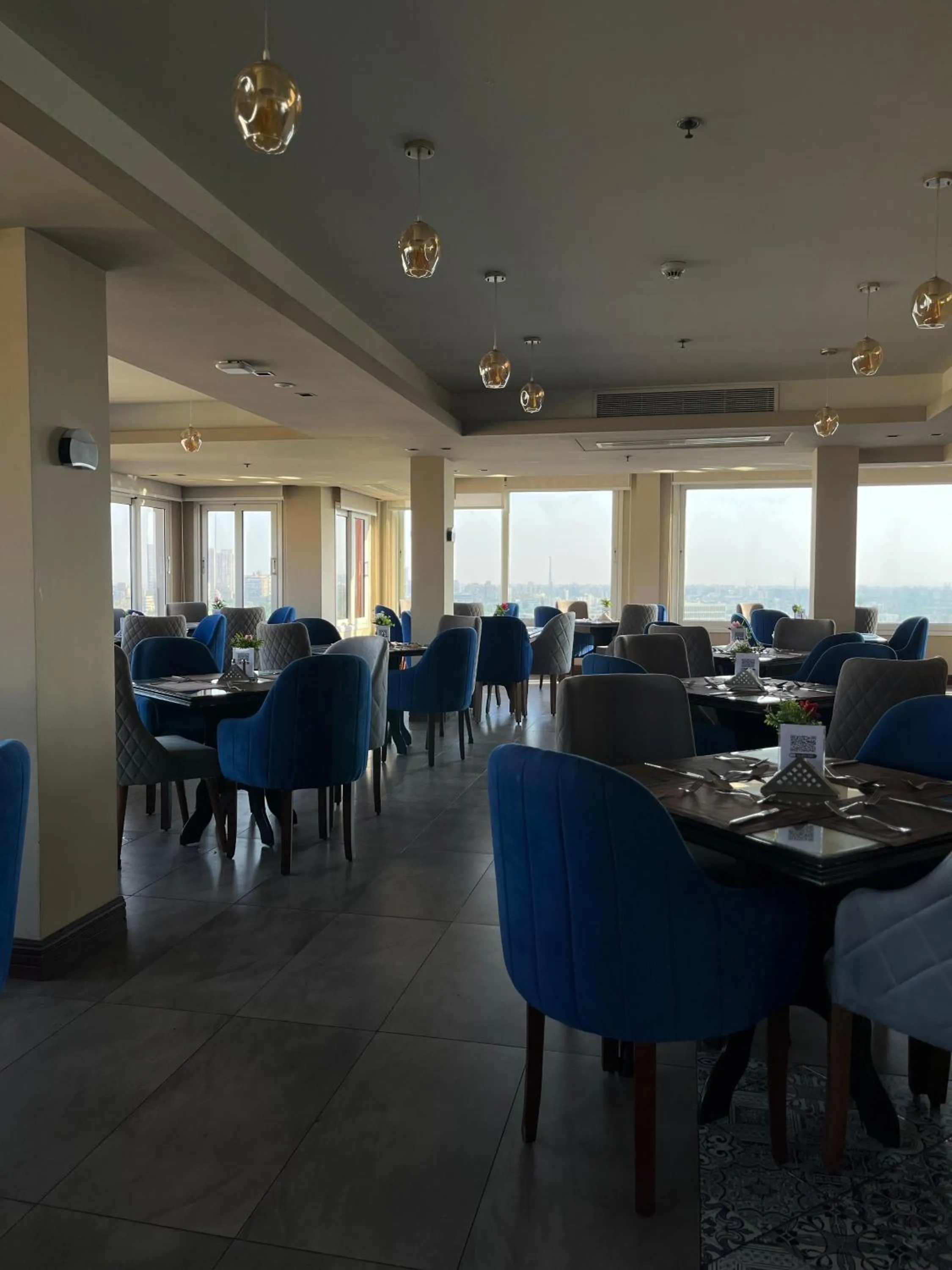 Restaurant/places to eat in New Marwa Palace