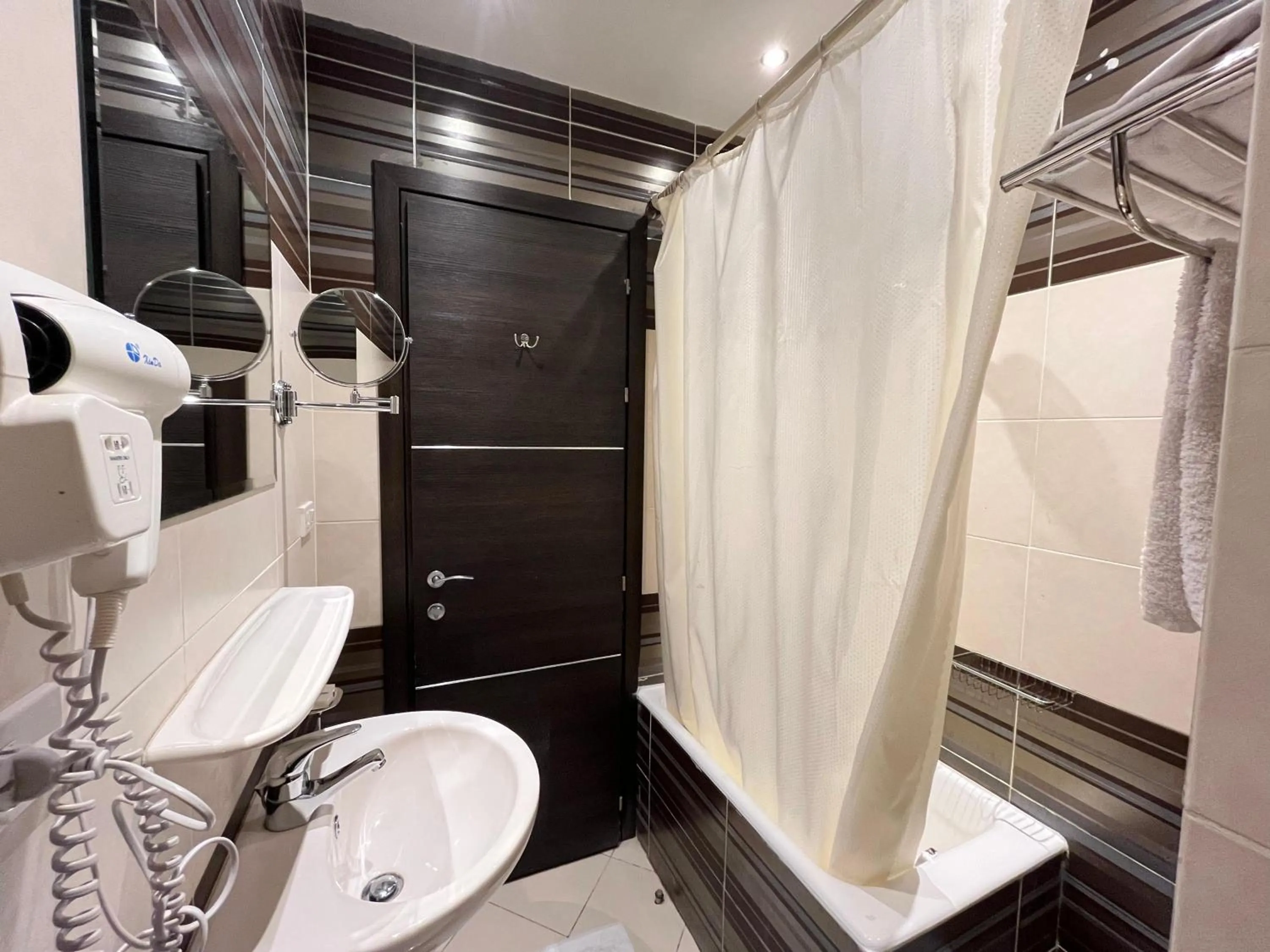 Bathroom in New Marwa Palace