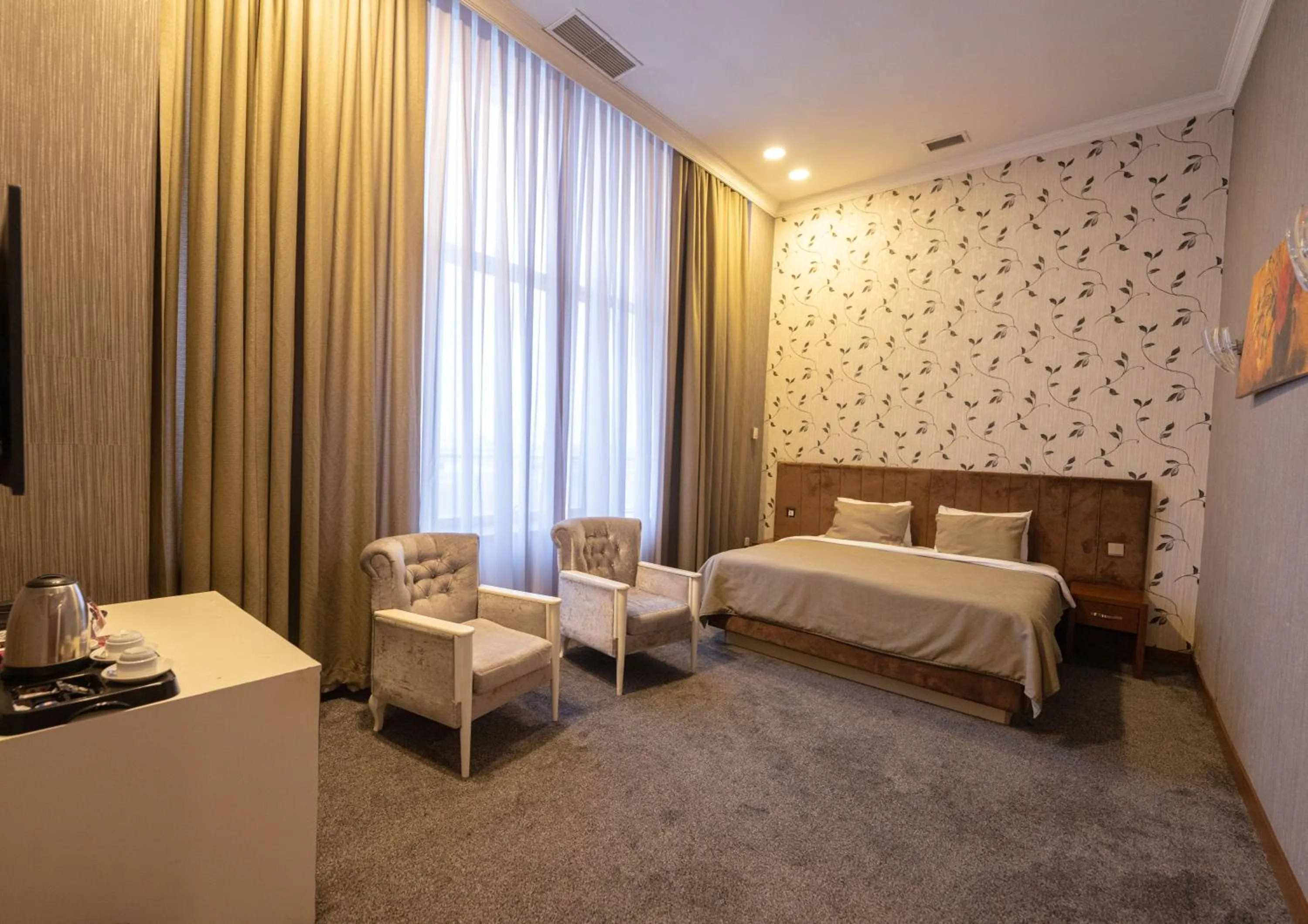 Bedroom, Bed in Innab Inn Hotel