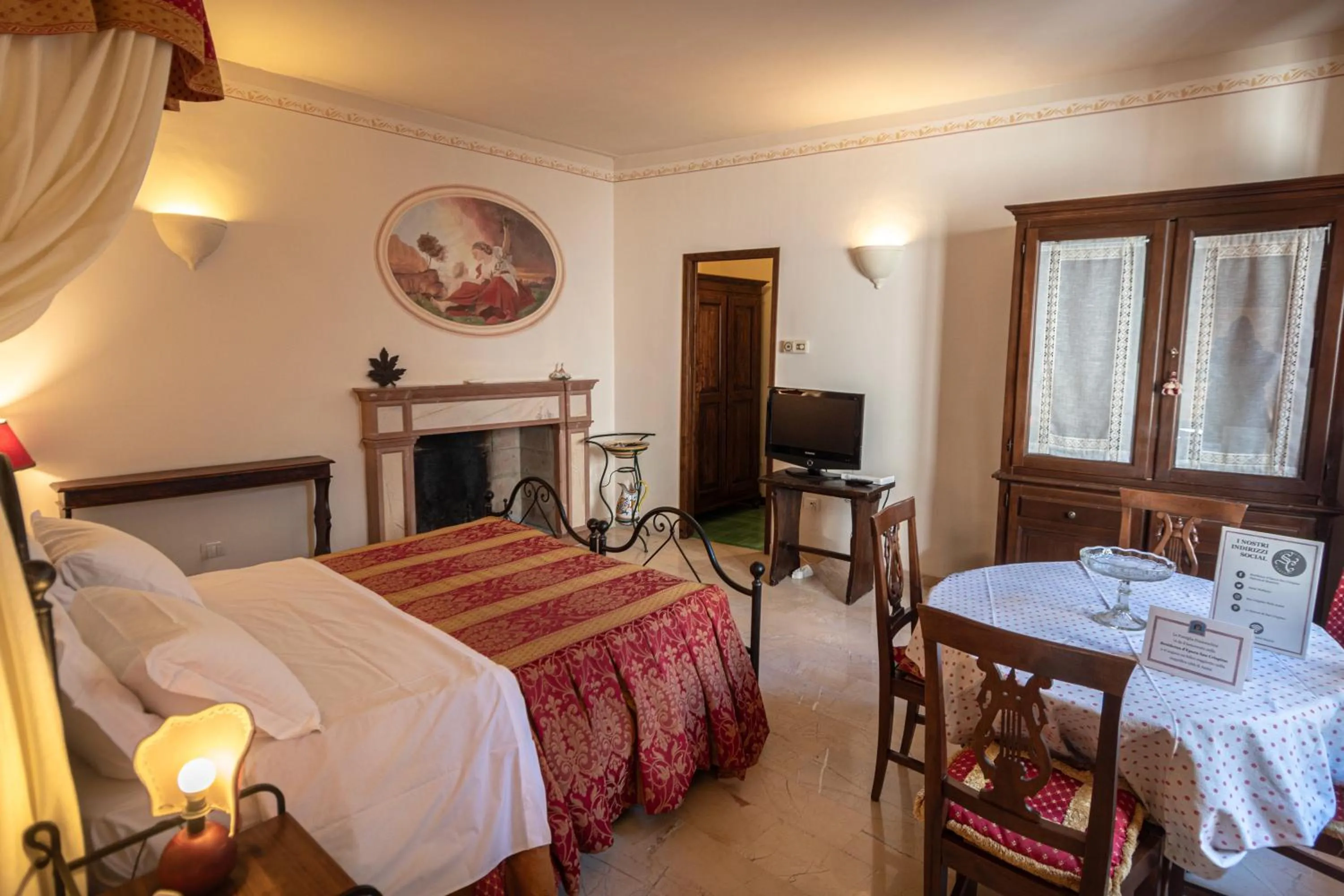 Bed in Residenza D'epoca San Crispino