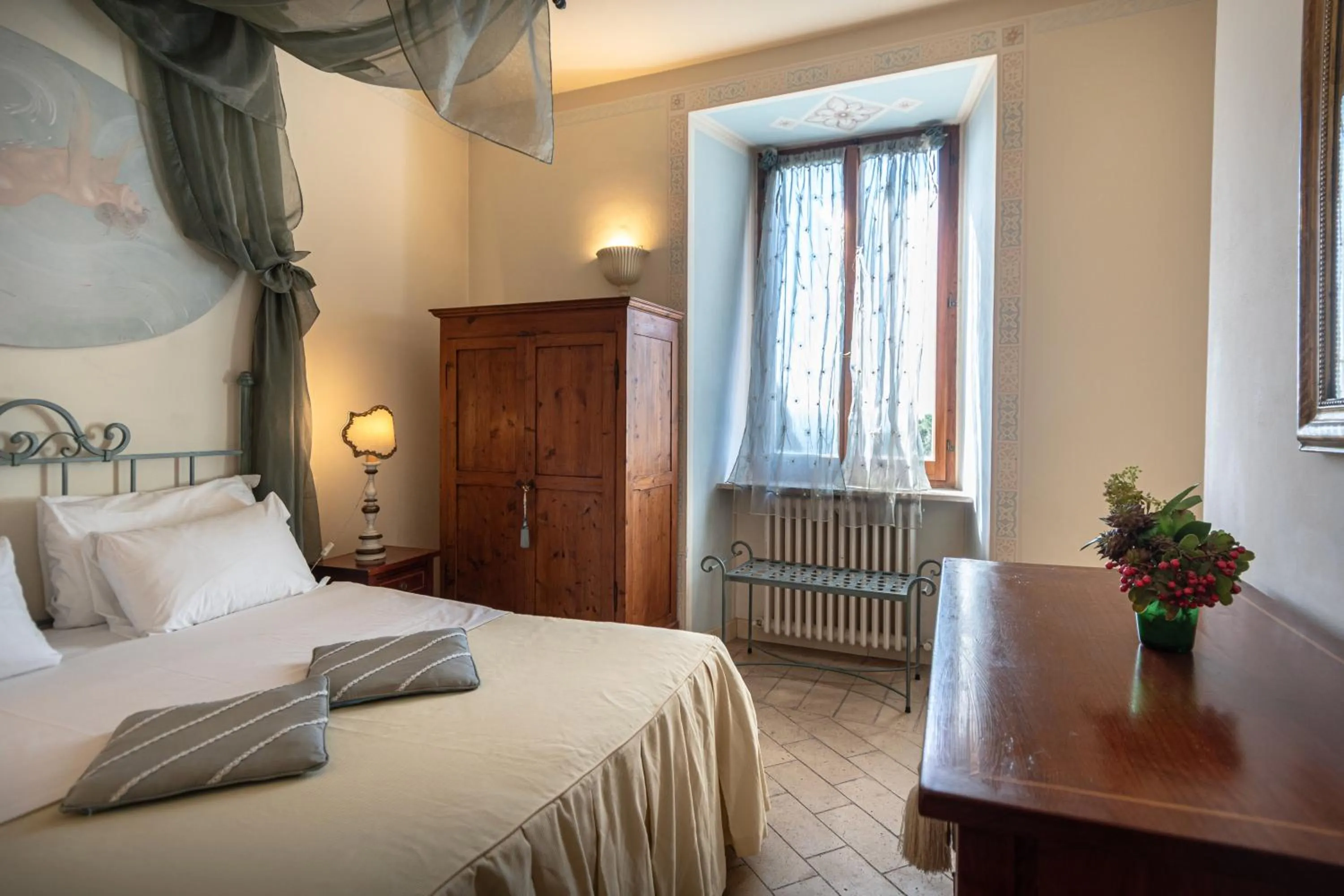 Bed in Residenza D'epoca San Crispino