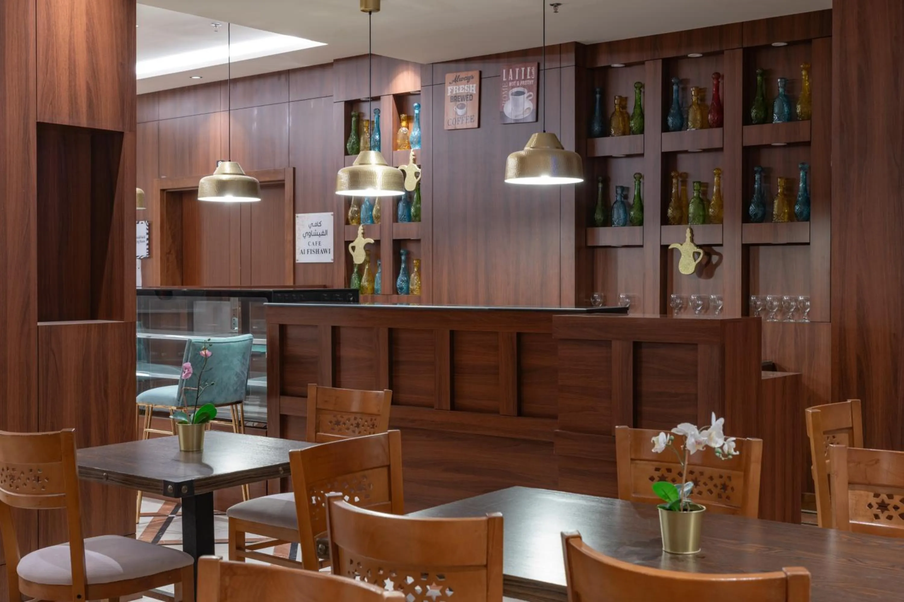 Restaurant/places to eat in Sunday Red Sea Fountain Alhamra Formerly Vivid Plaza Hotel