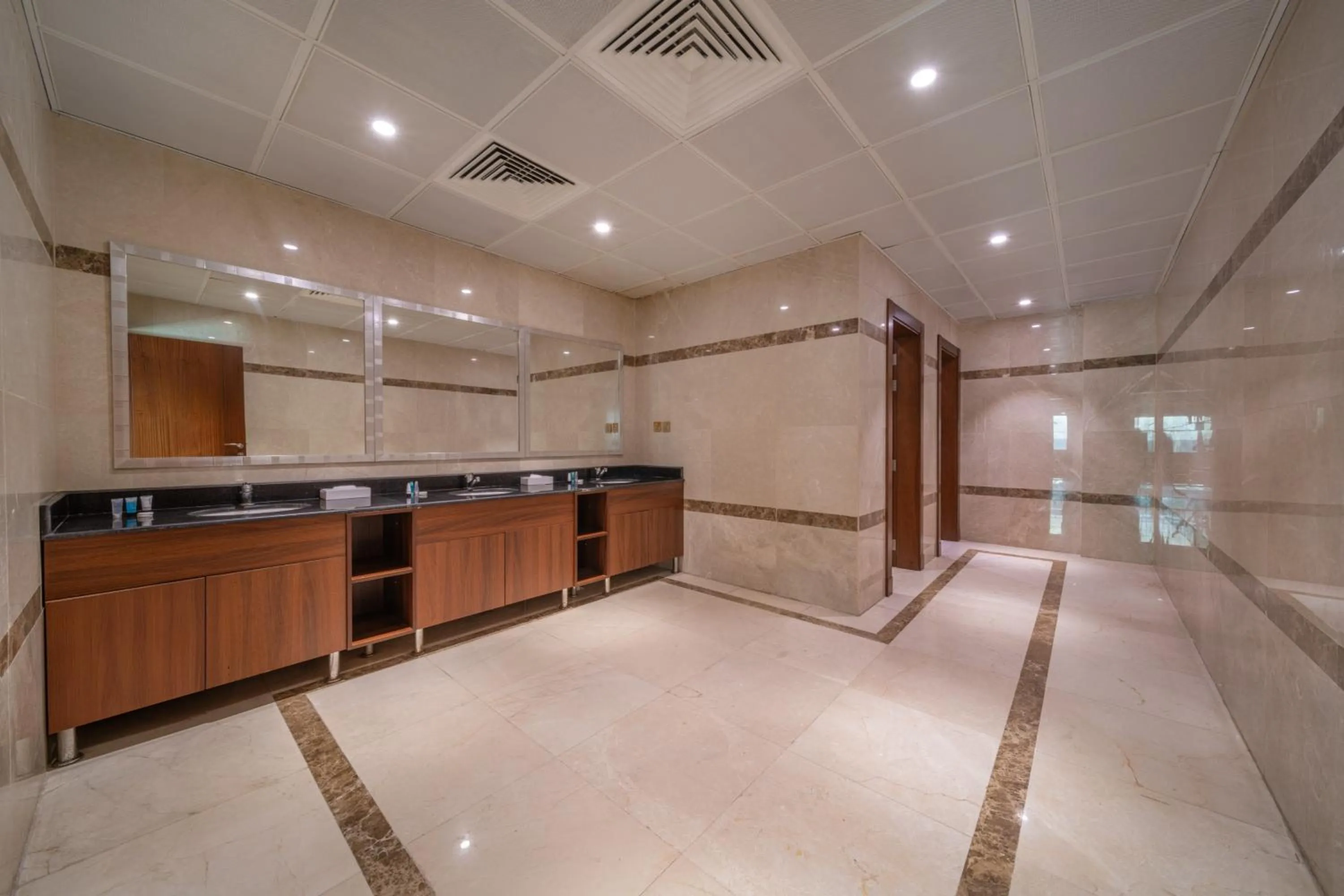 Bathroom in Sunday Red Sea Fountain Alhamra Formerly Vivid Plaza Hotel