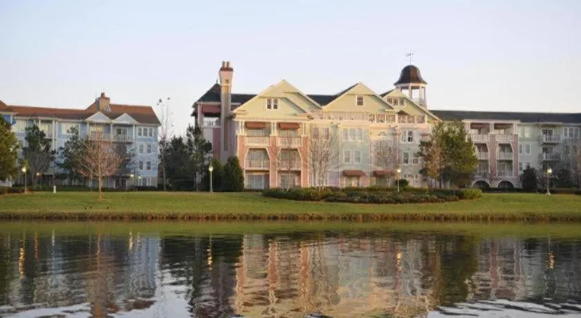 Disney's Saratoga Springs Resort & Spa