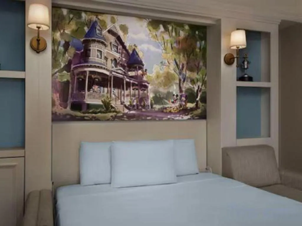 Bed in Disney's Saratoga Springs Resort & Spa