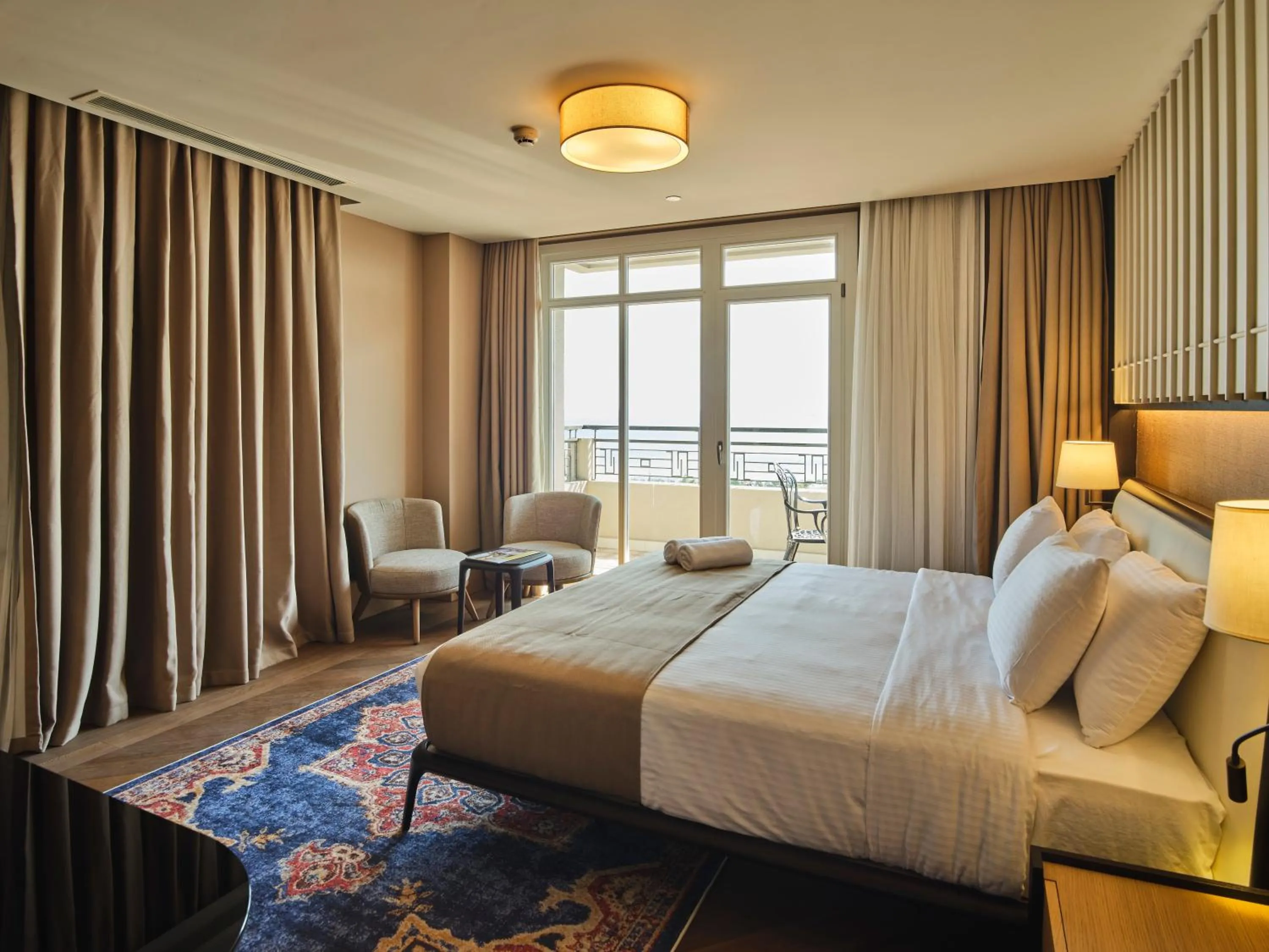 Bedroom, Bed in Four-G Hotel Premium