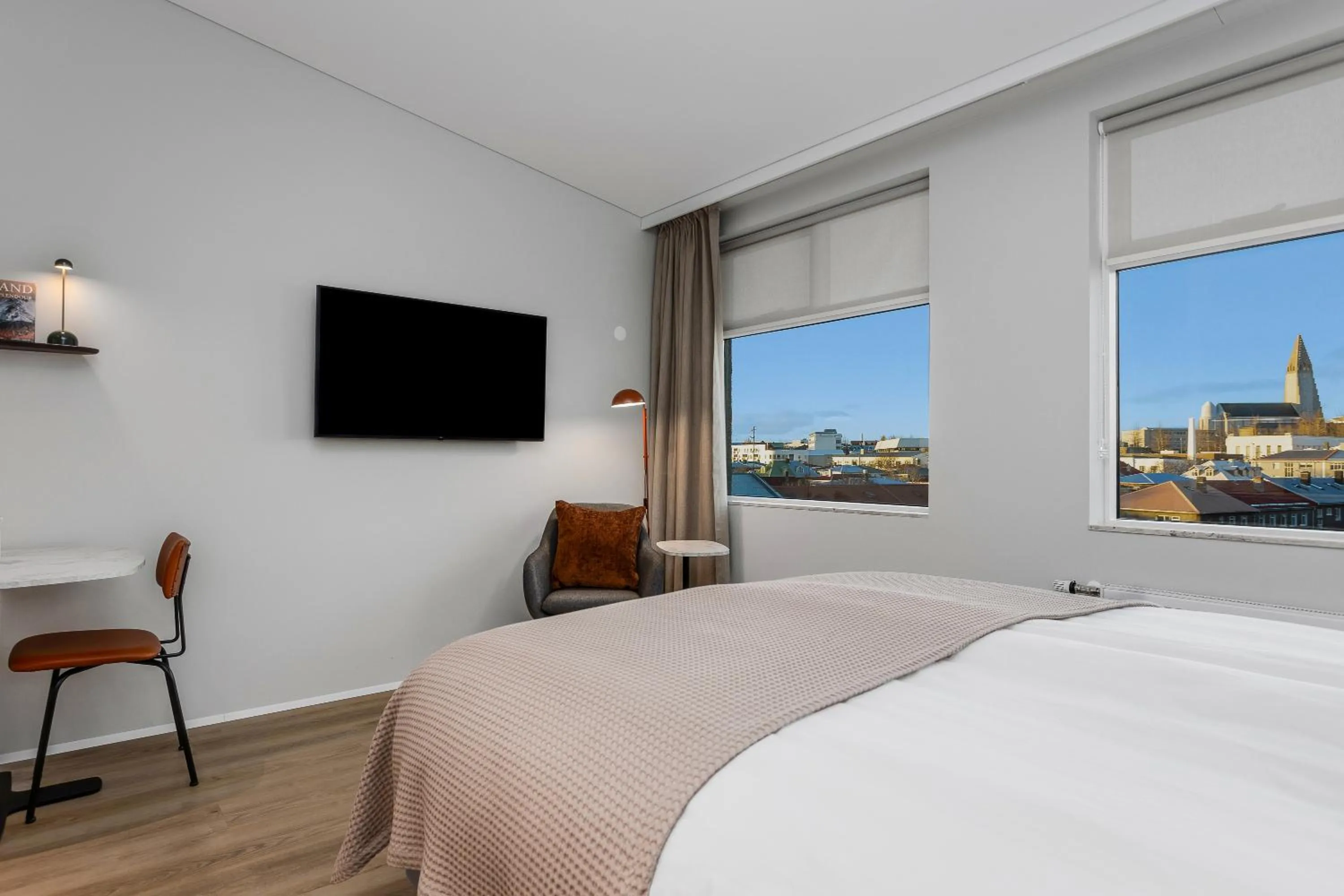 TV and multimedia, Bed in Candlewood Suites Reykjavik by IHG