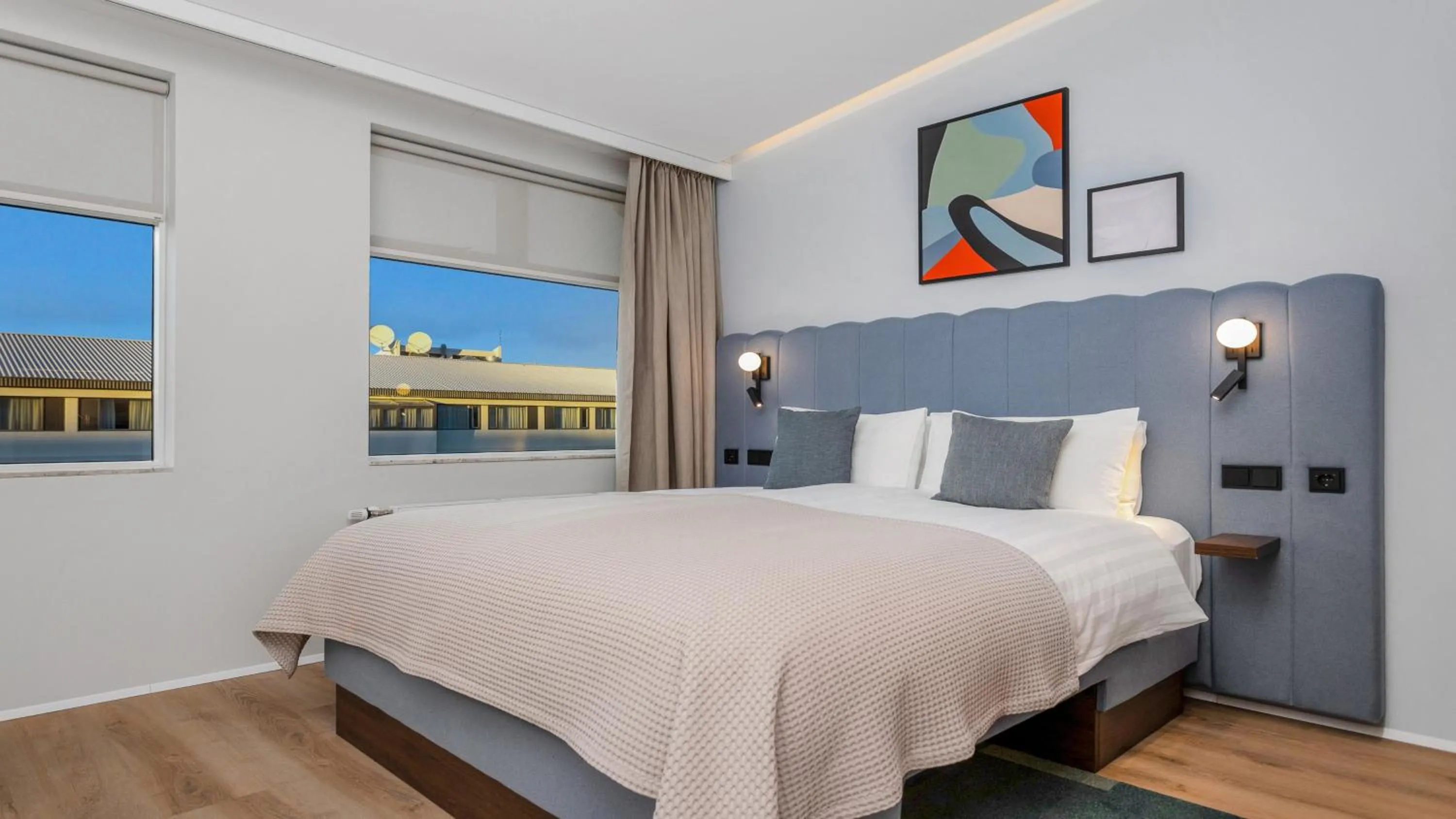 Photo of the whole room, Bed in Candlewood Suites Reykjavik by IHG