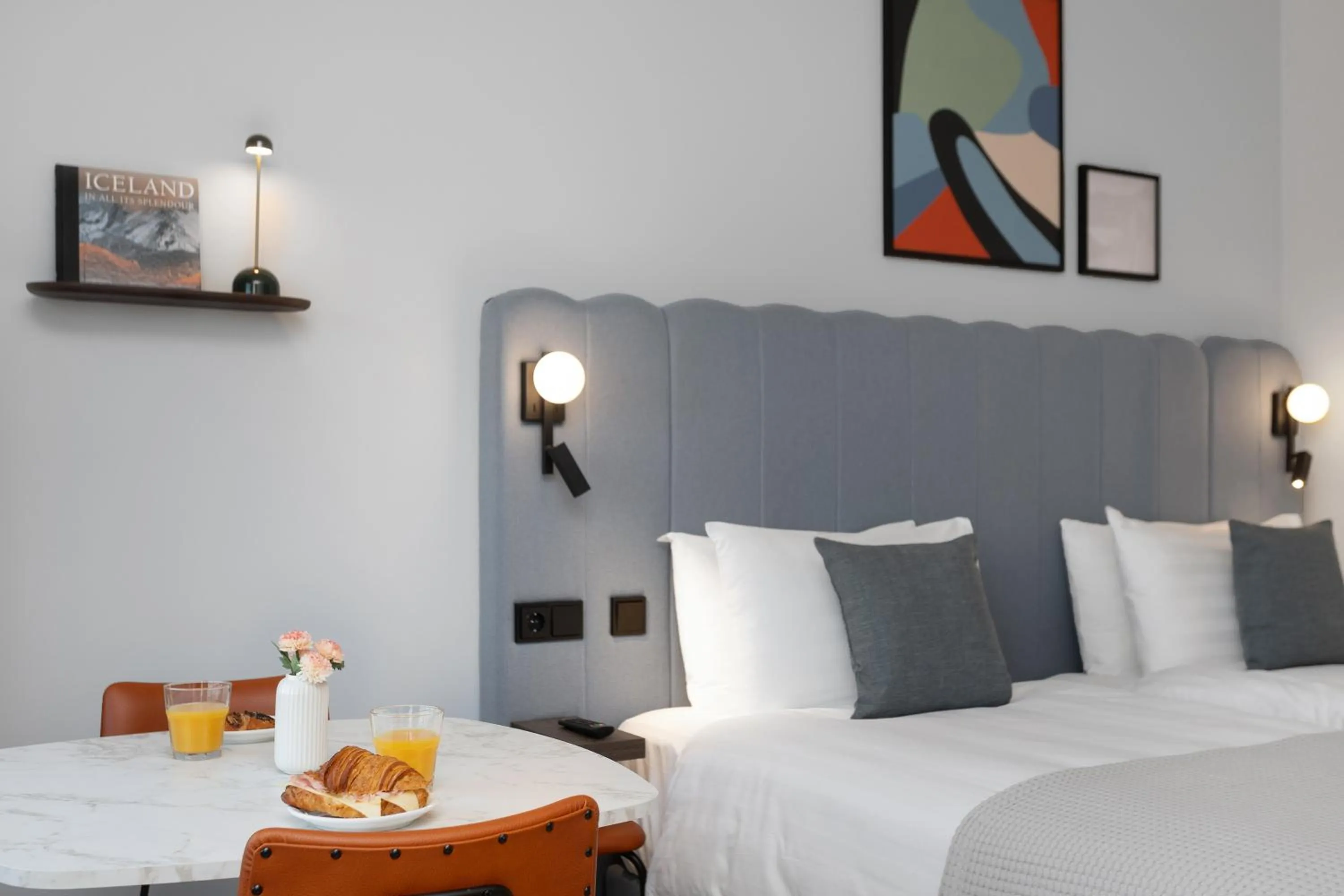 Bed in Candlewood Suites Reykjavik by IHG