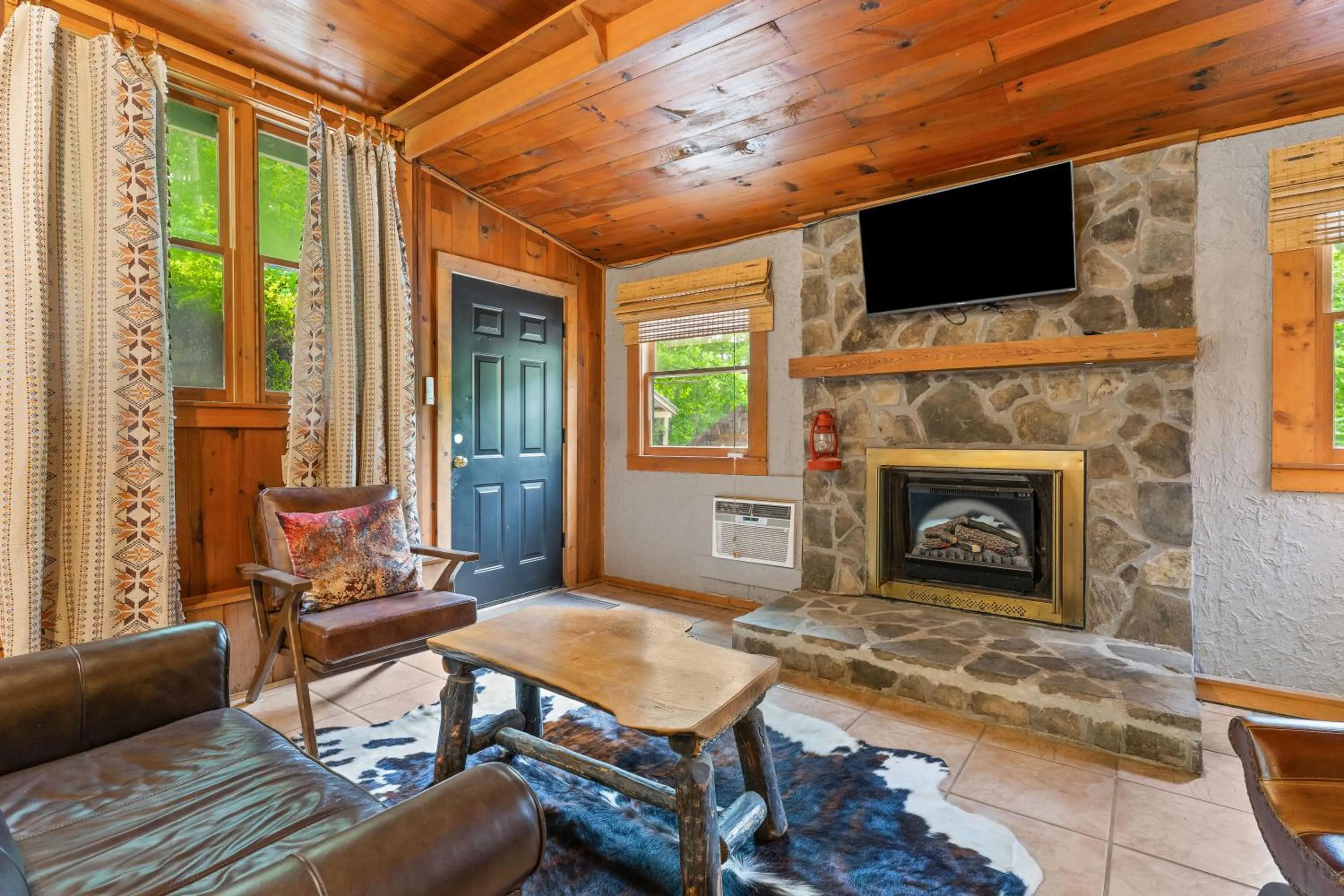 North 40 Lodge and Cabin