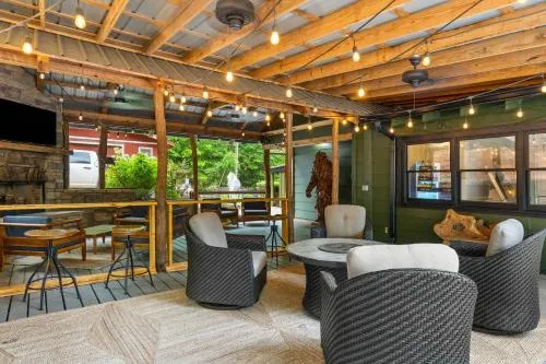 North 40 Lodge and Cabin