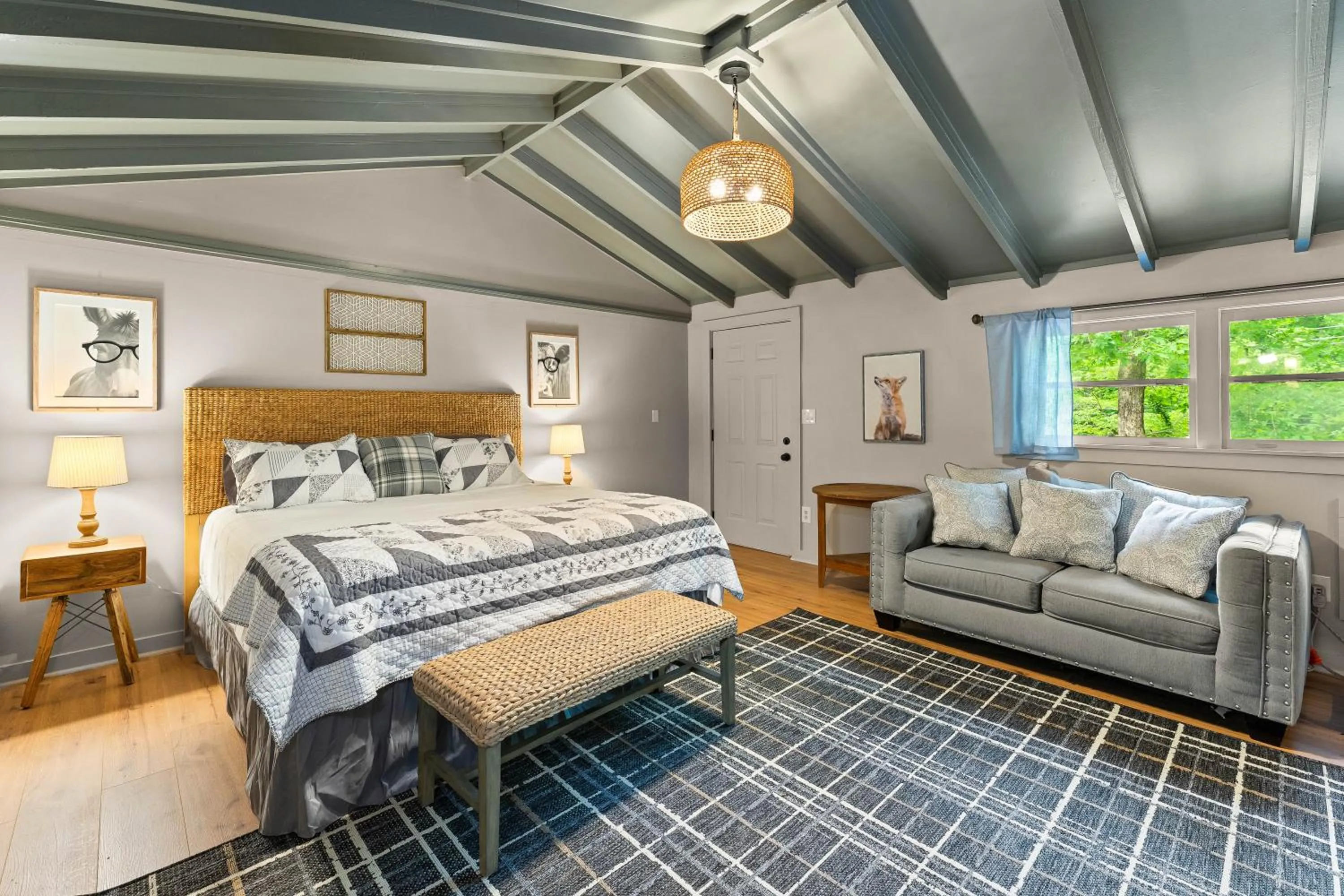 Bed in North 40 Lodge and Cabin