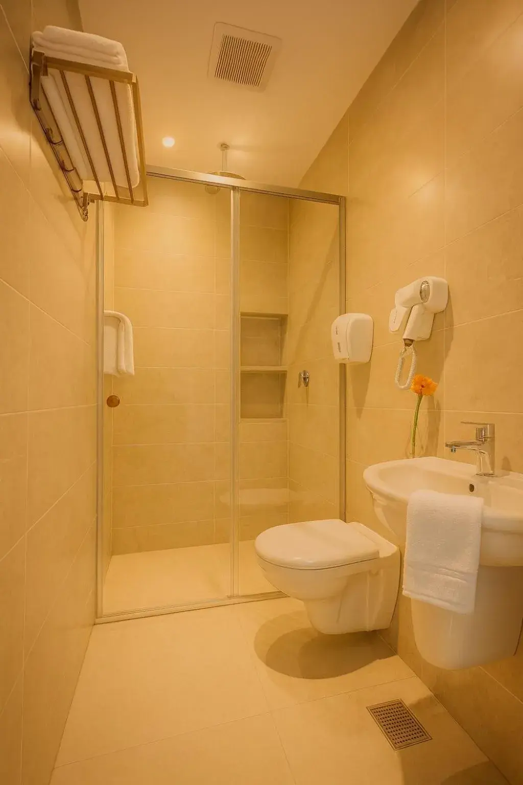 Duplex Quadruple Room in Viaje Hotel Downtown Cairo Duplex Quadruple Room in Viaje Hotel Downtown Cairo