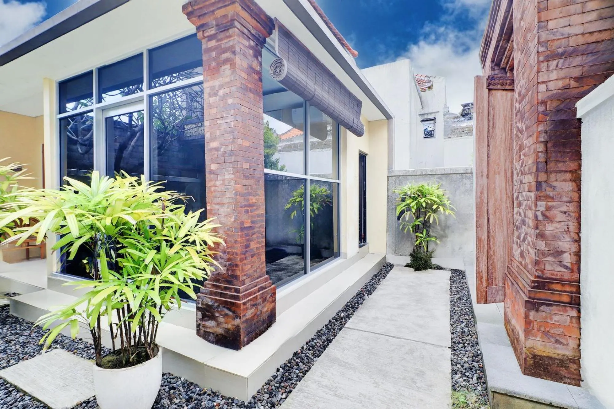 Area and facilities in Collection O Bali Sanur near Bali Mandara Hospital