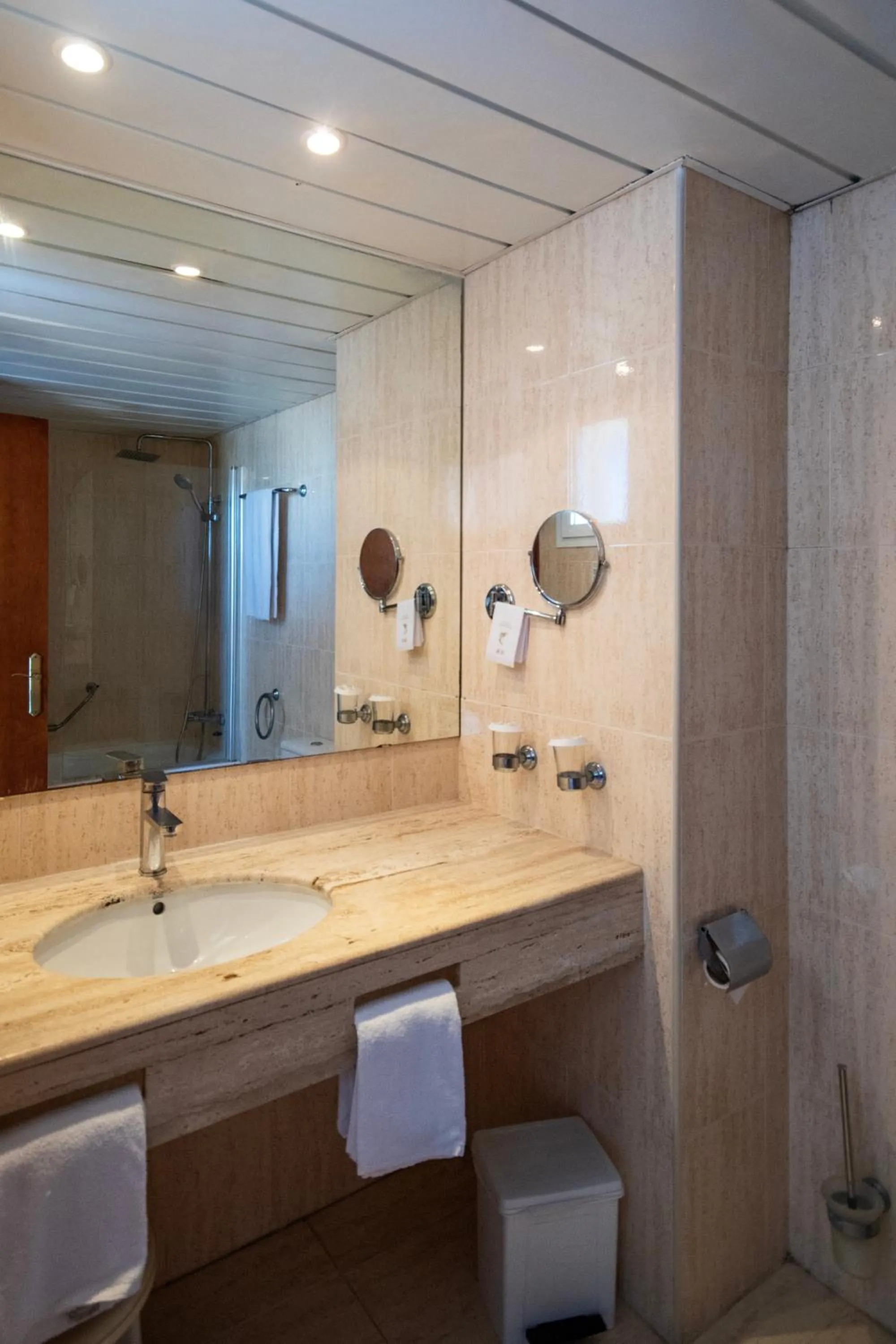 Bathroom in Canyamel Classic & Spa, solo Adultos