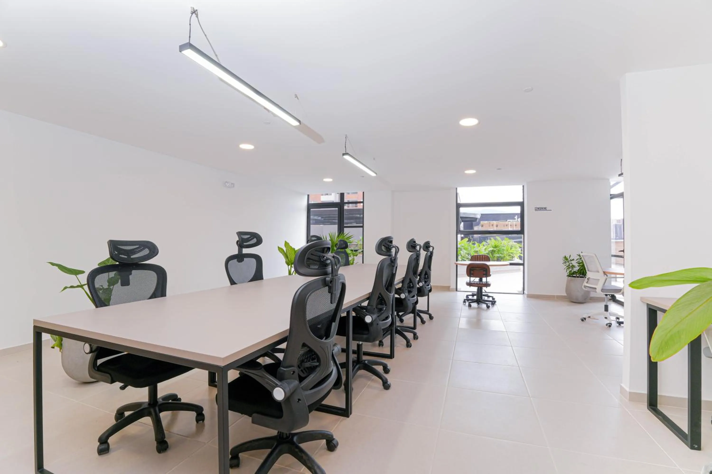 Area and facilities in Metropolitan Living Medellín by HOUSY