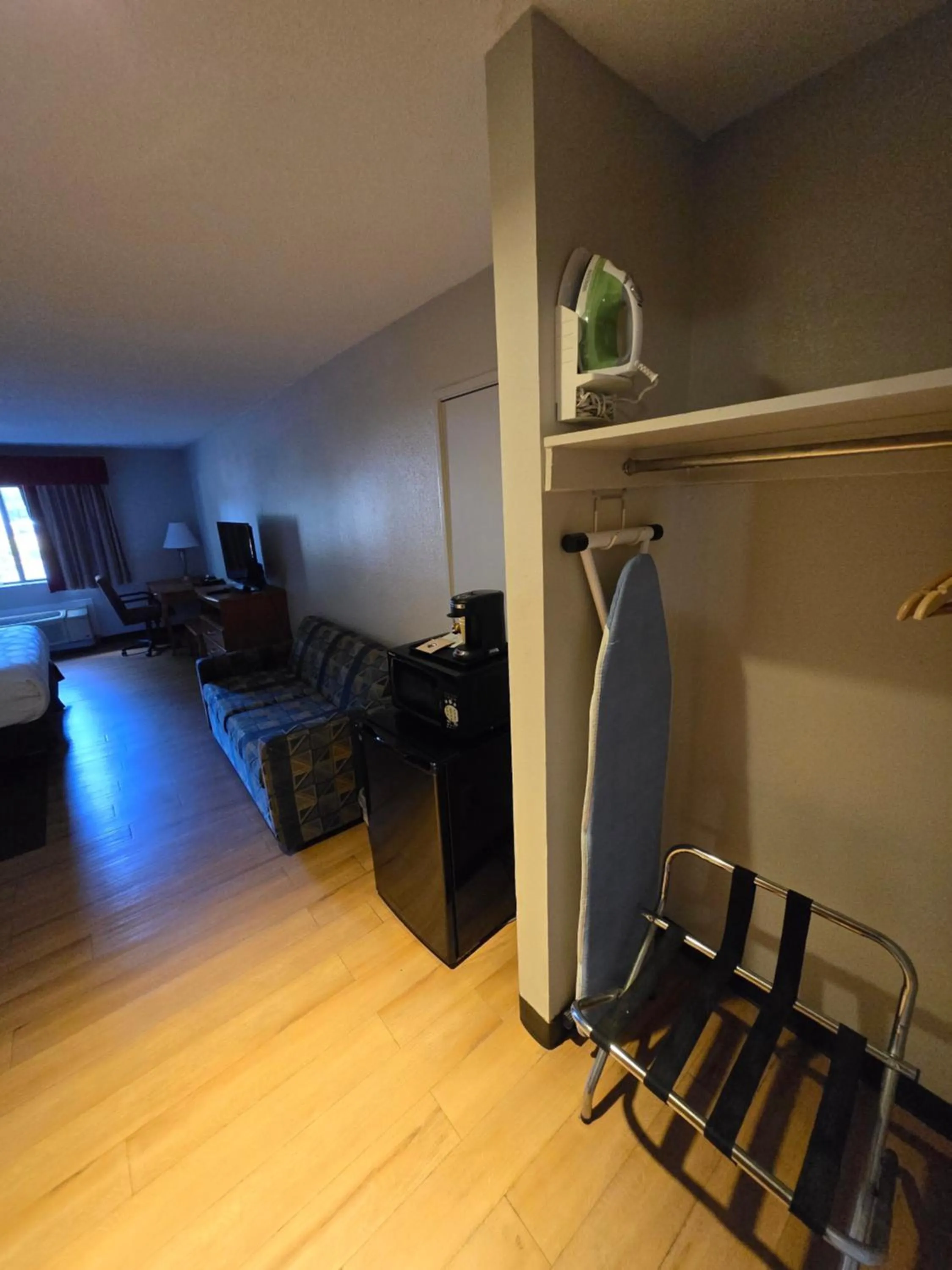 furniture in Fulton Hotel - Oswego Riverfront