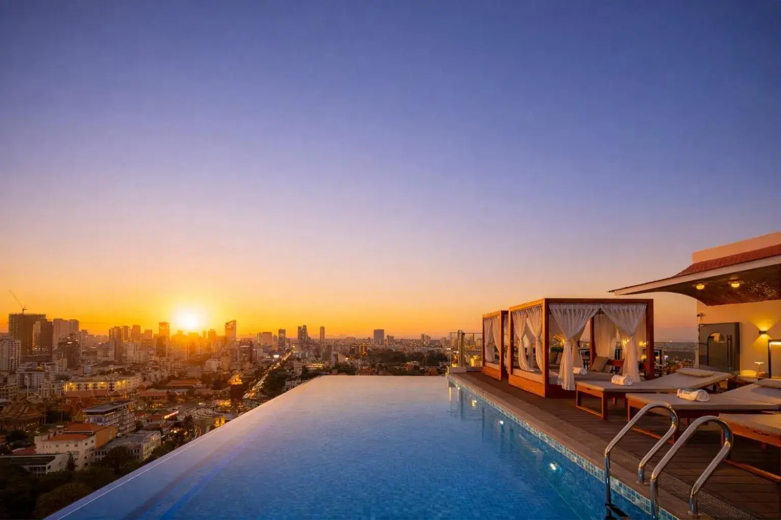 Bassac Signature Hotel & Residence Bassac Signature Hotel & Residence