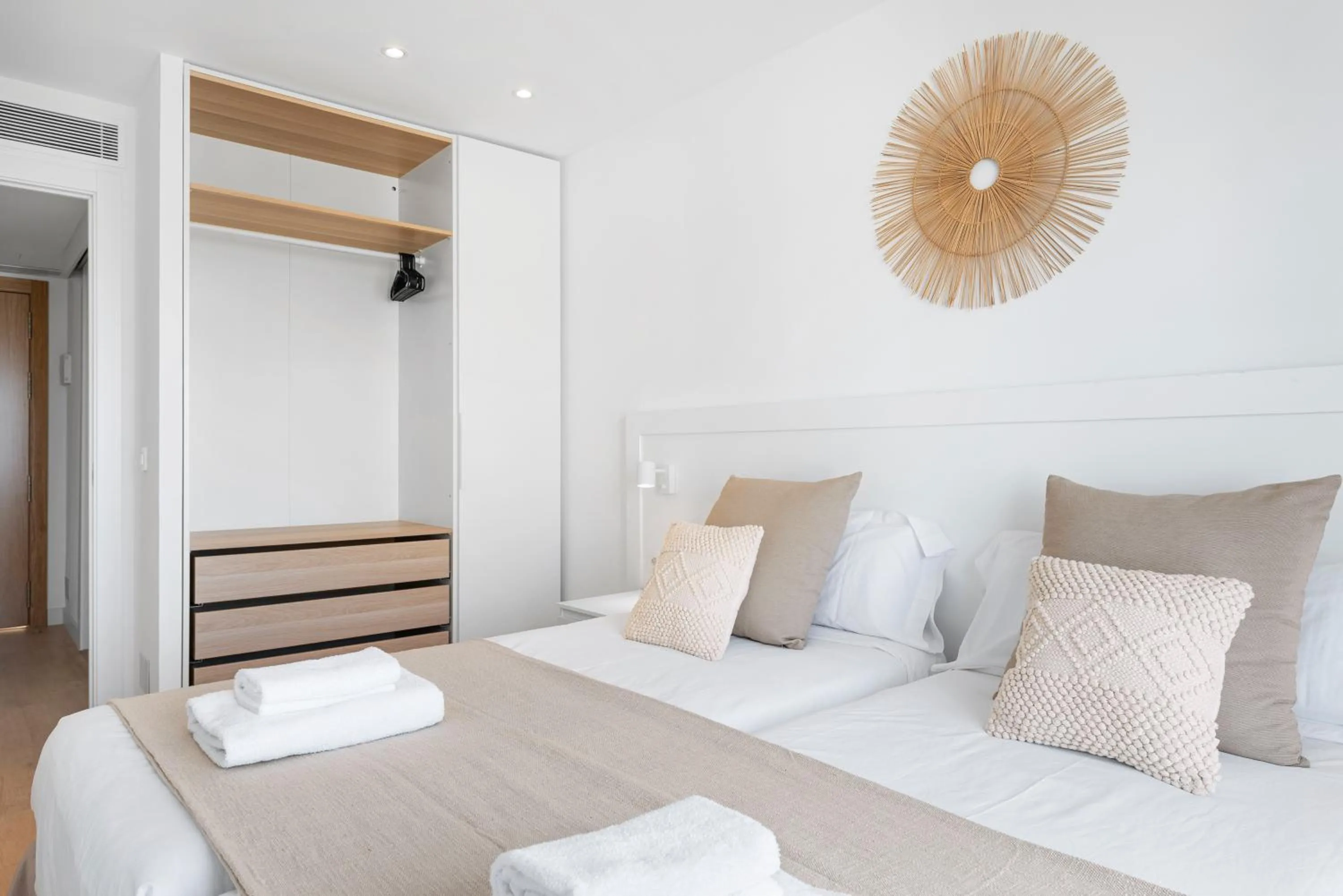 Bedroom, Bed in Bauló Mar Apartments