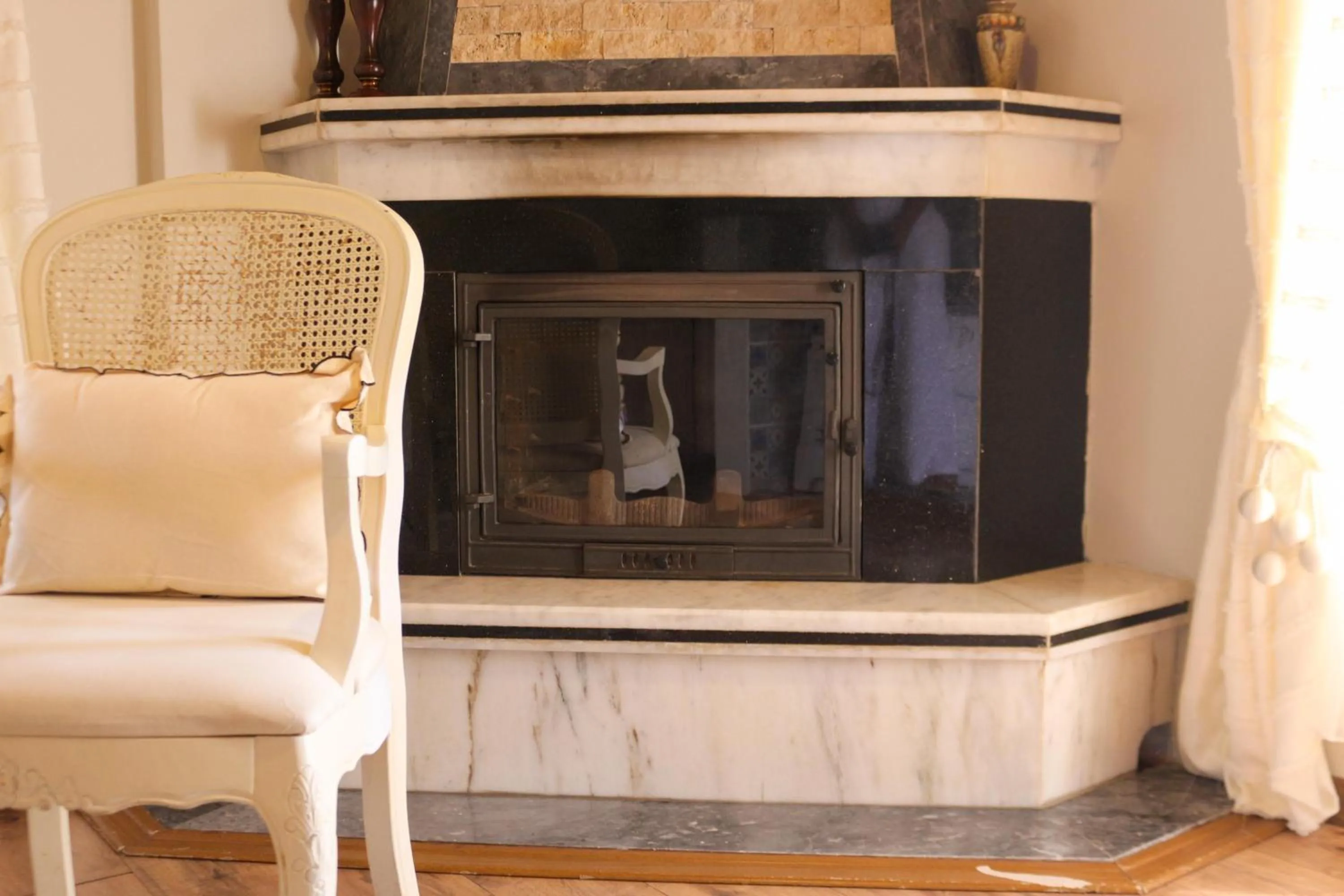 fireplace in Mints Hotel Ağva