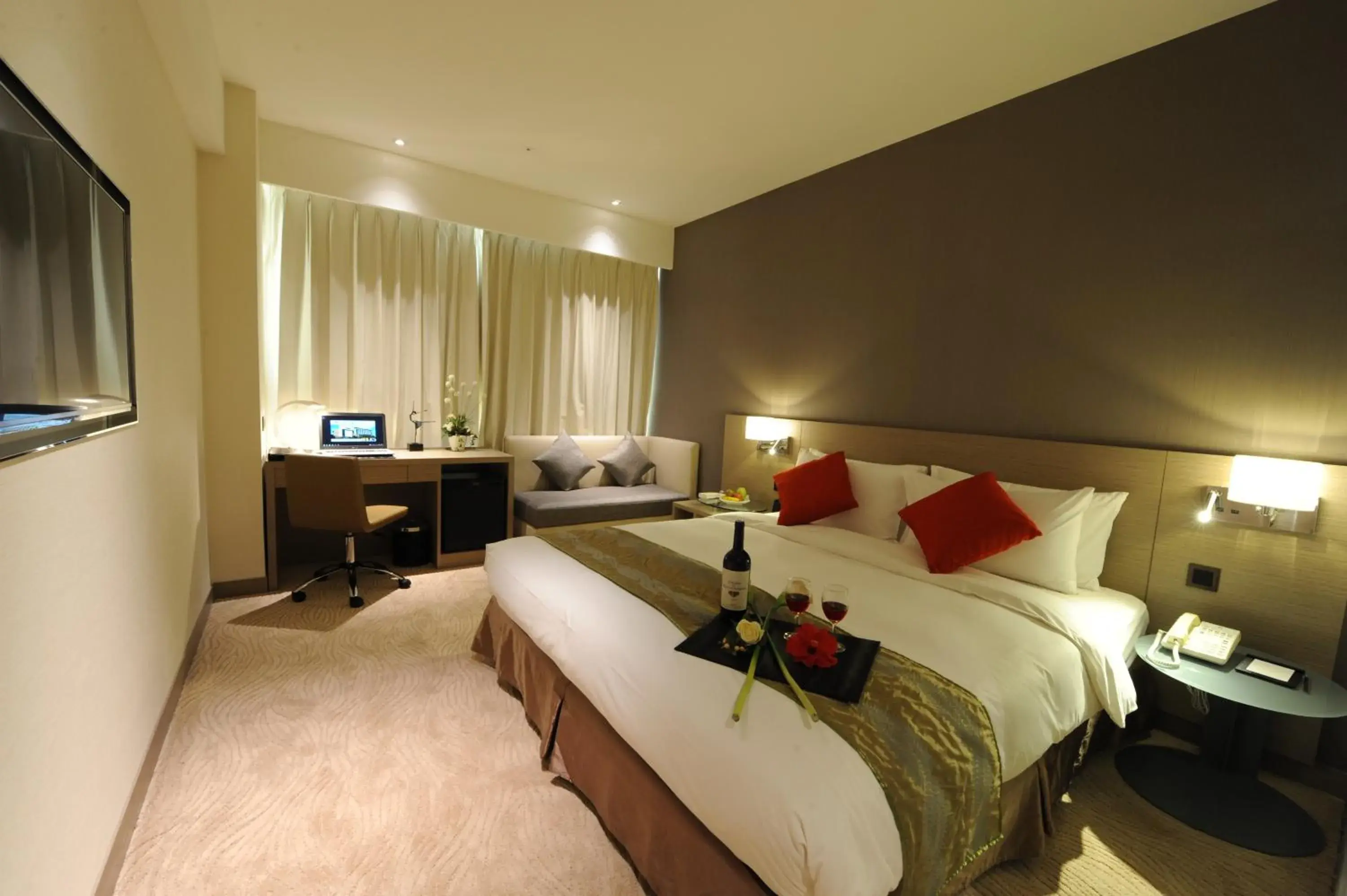 Bedroom, Bed in Kaohsiung International Plaza Bedroom, Bed in Kaohsiung International Plaza